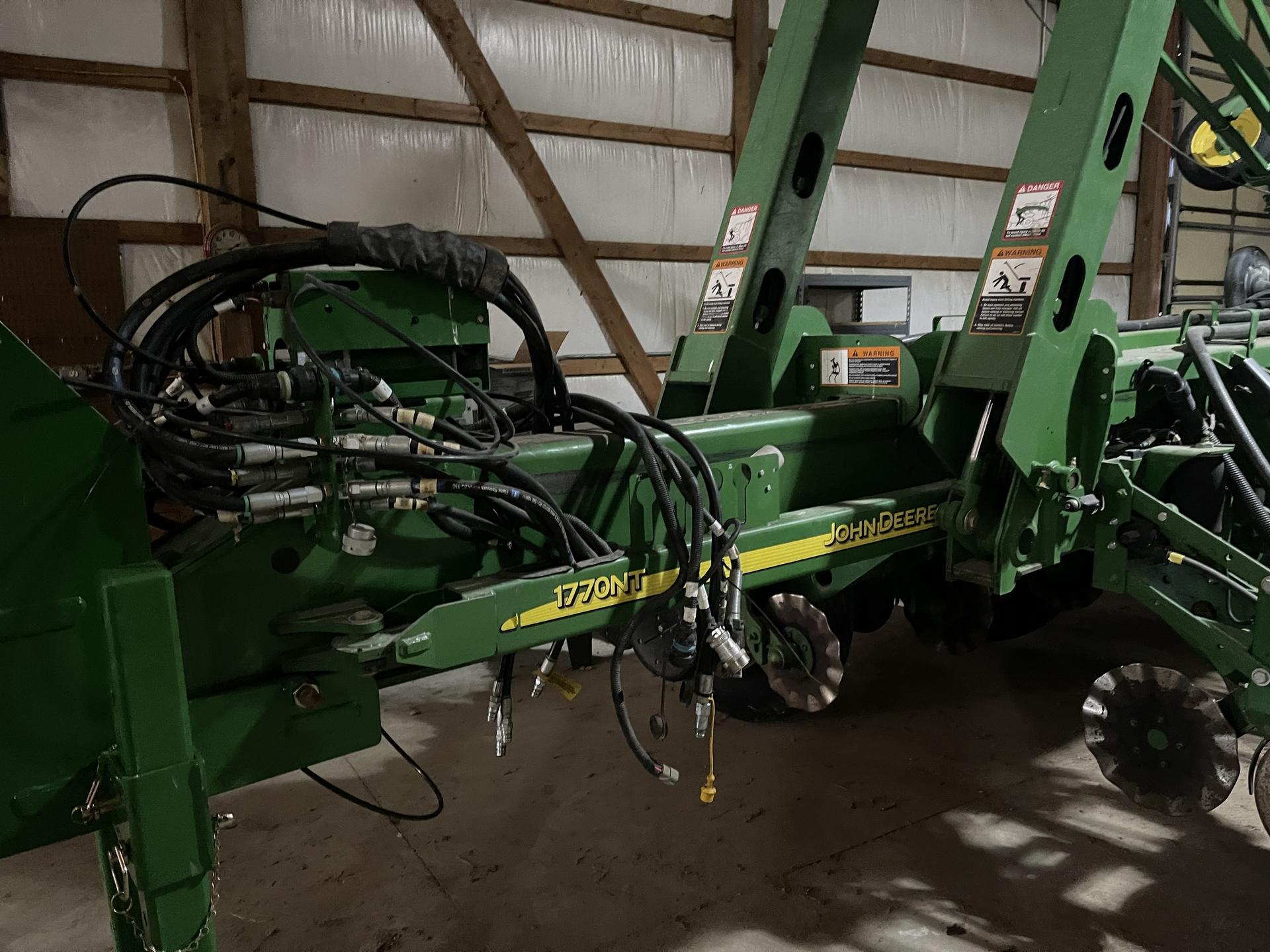 2012 John Deere 1770NT CCS