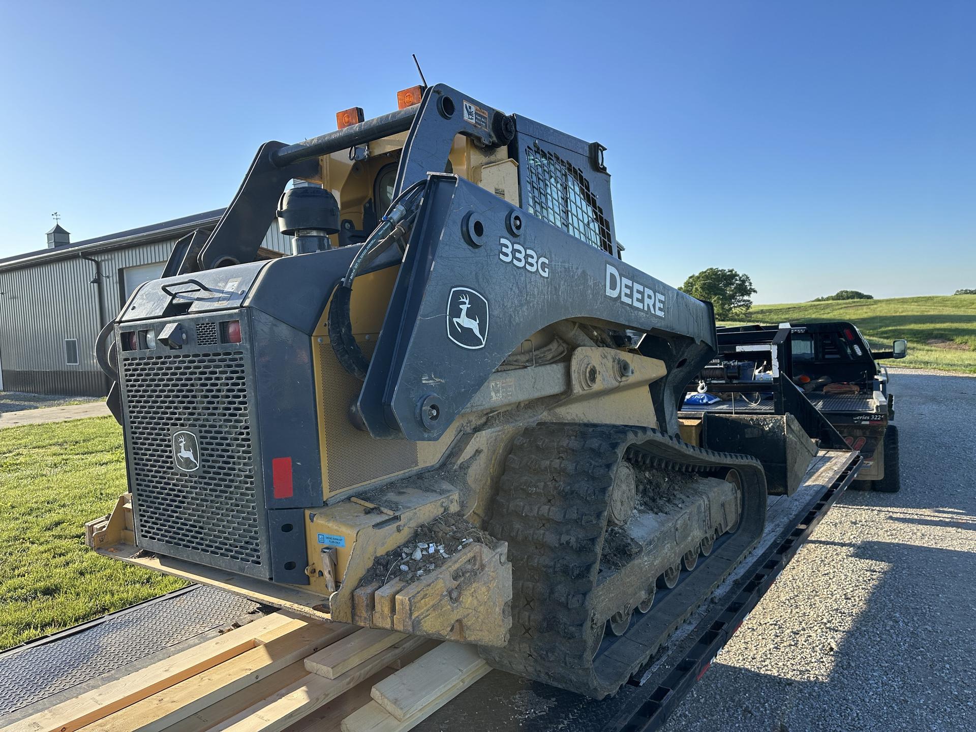 2018 John Deere 333G