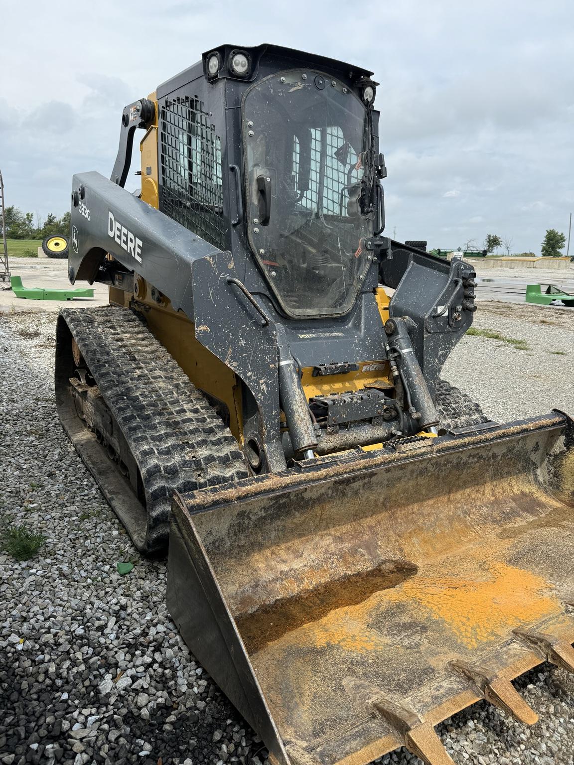 2018 John Deere 333G