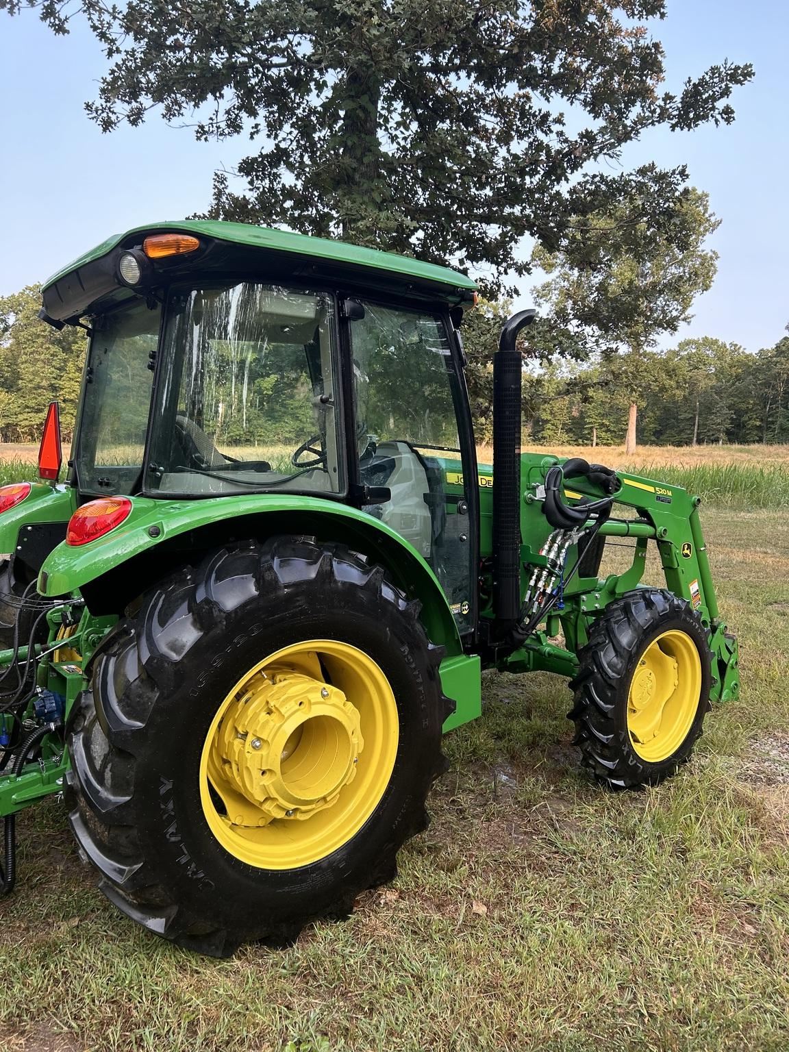 2022 John Deere 5075E