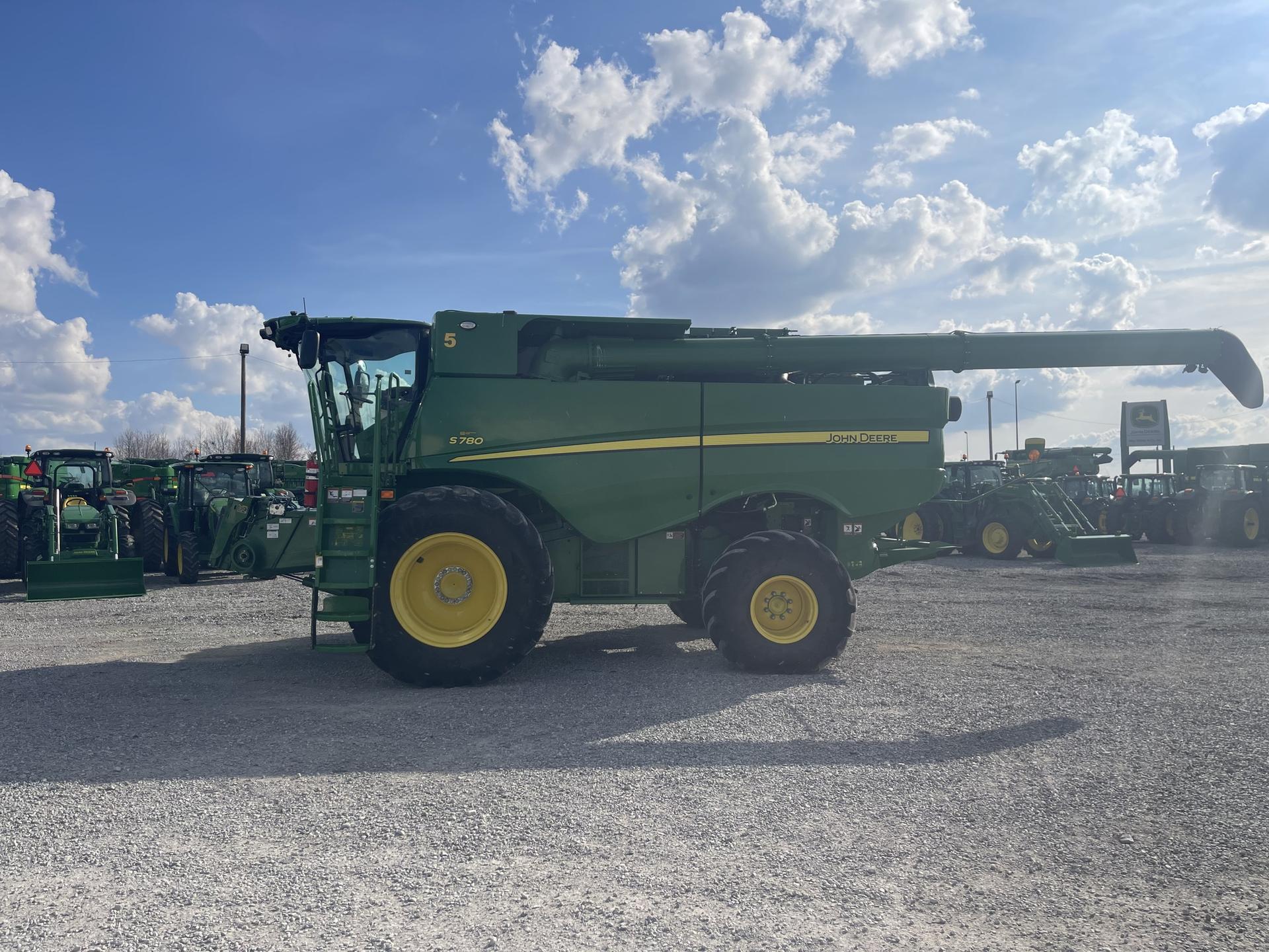 2023 John Deere S780