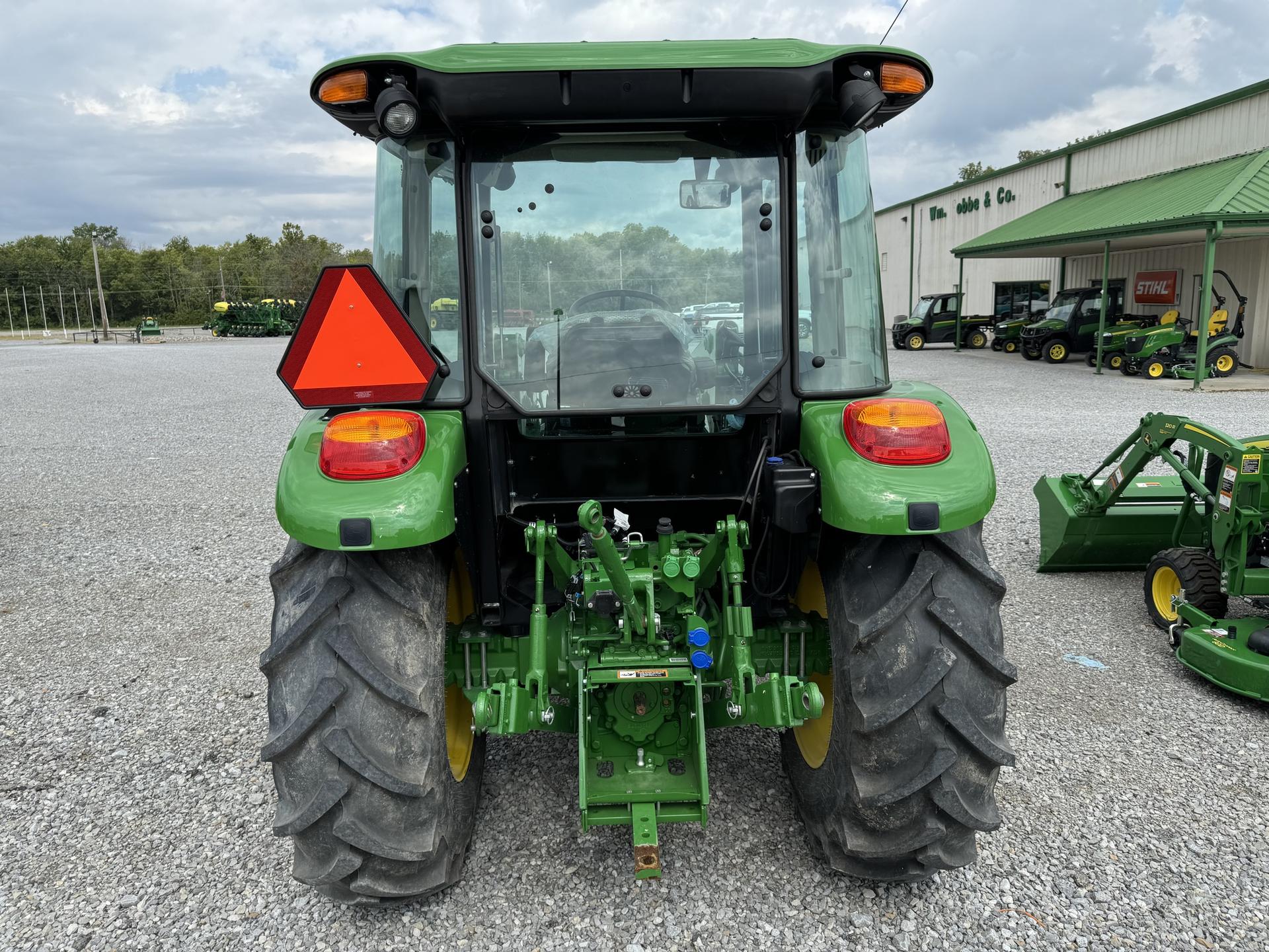 2023 John Deere 5075E