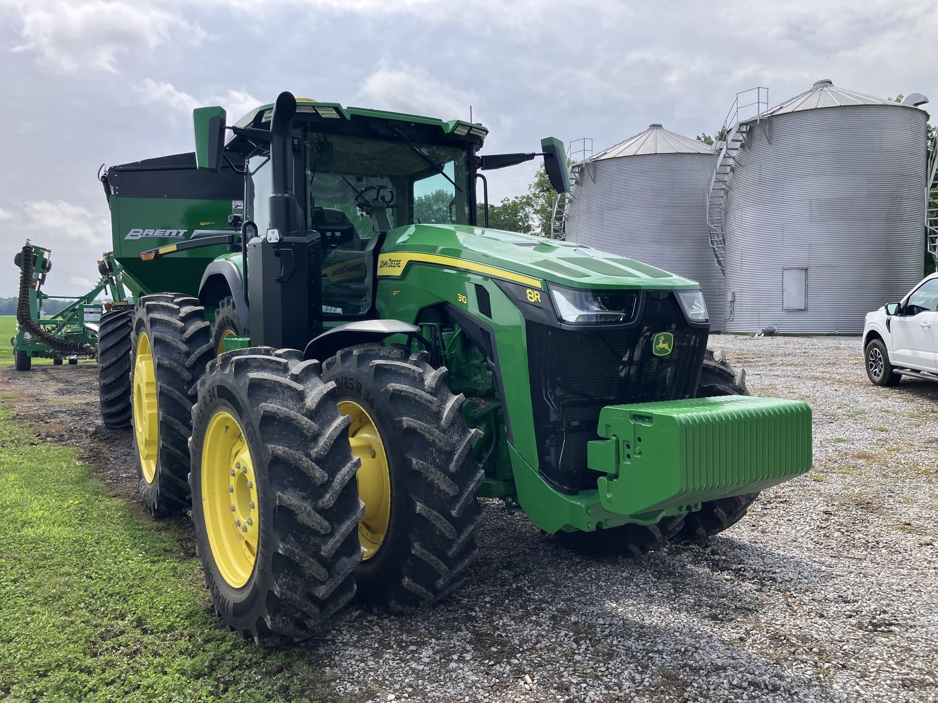 2024 John Deere 8R 310