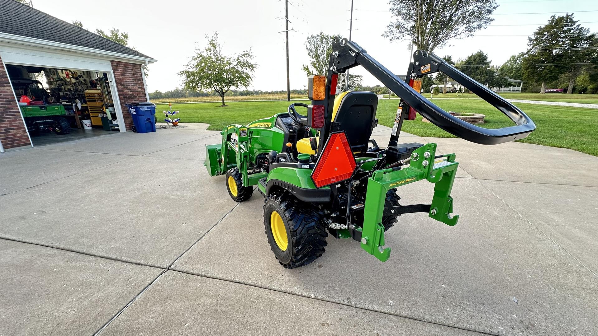 2020 John Deere 1025R