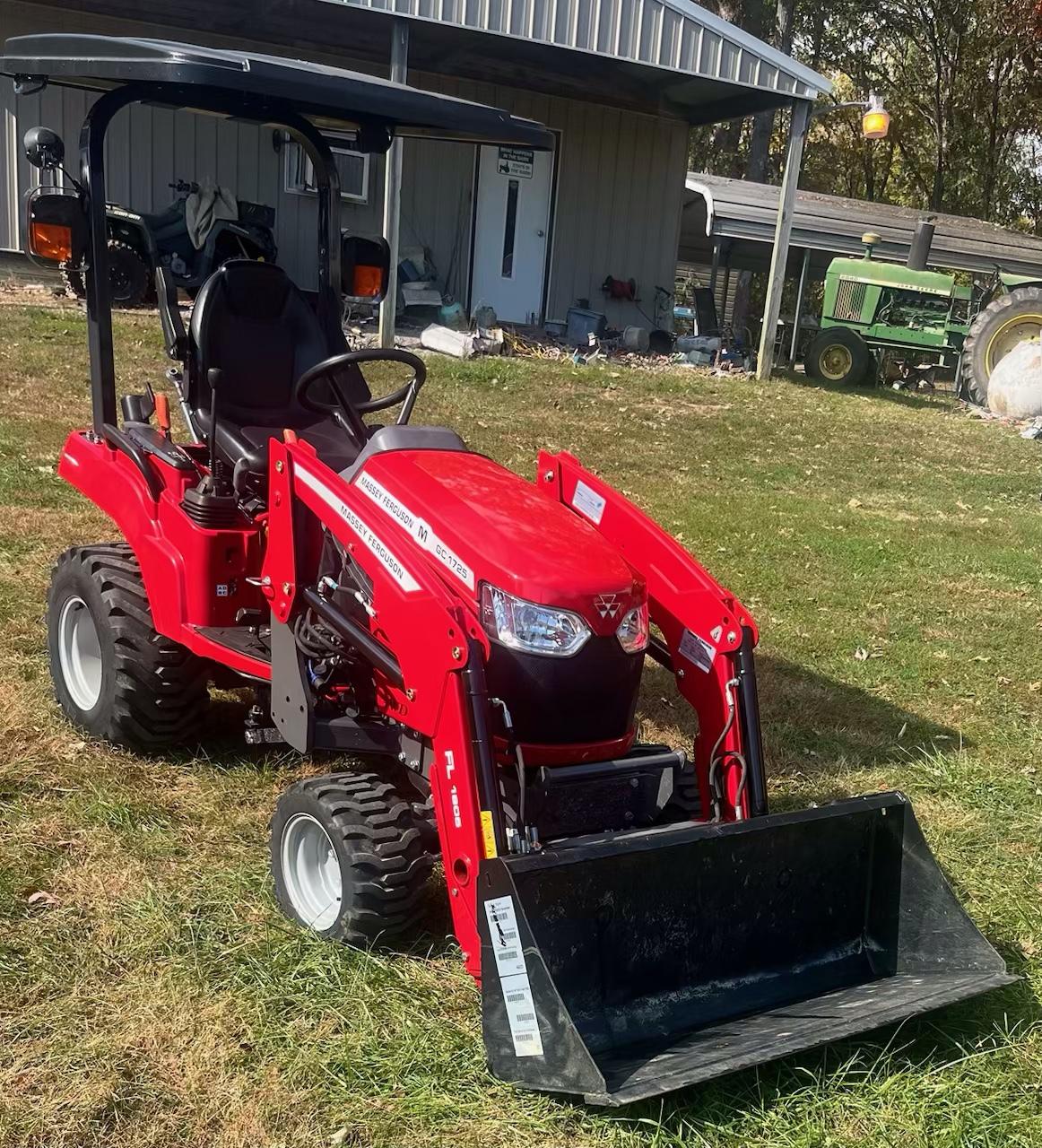 2022 Massey Ferguson GC1725M