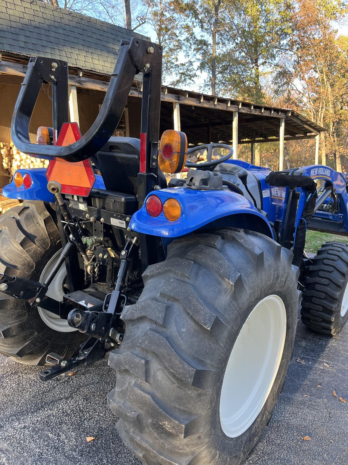 2016 New Holland Boomer 47