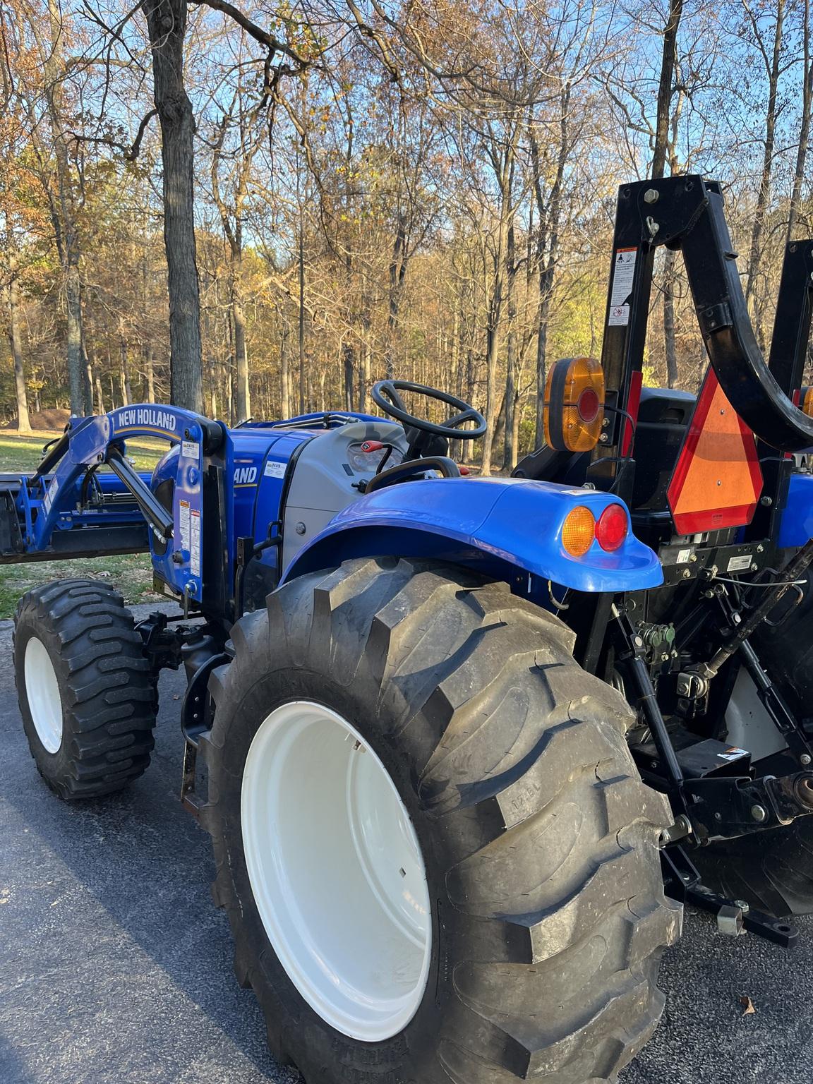 2016 New Holland Boomer 47