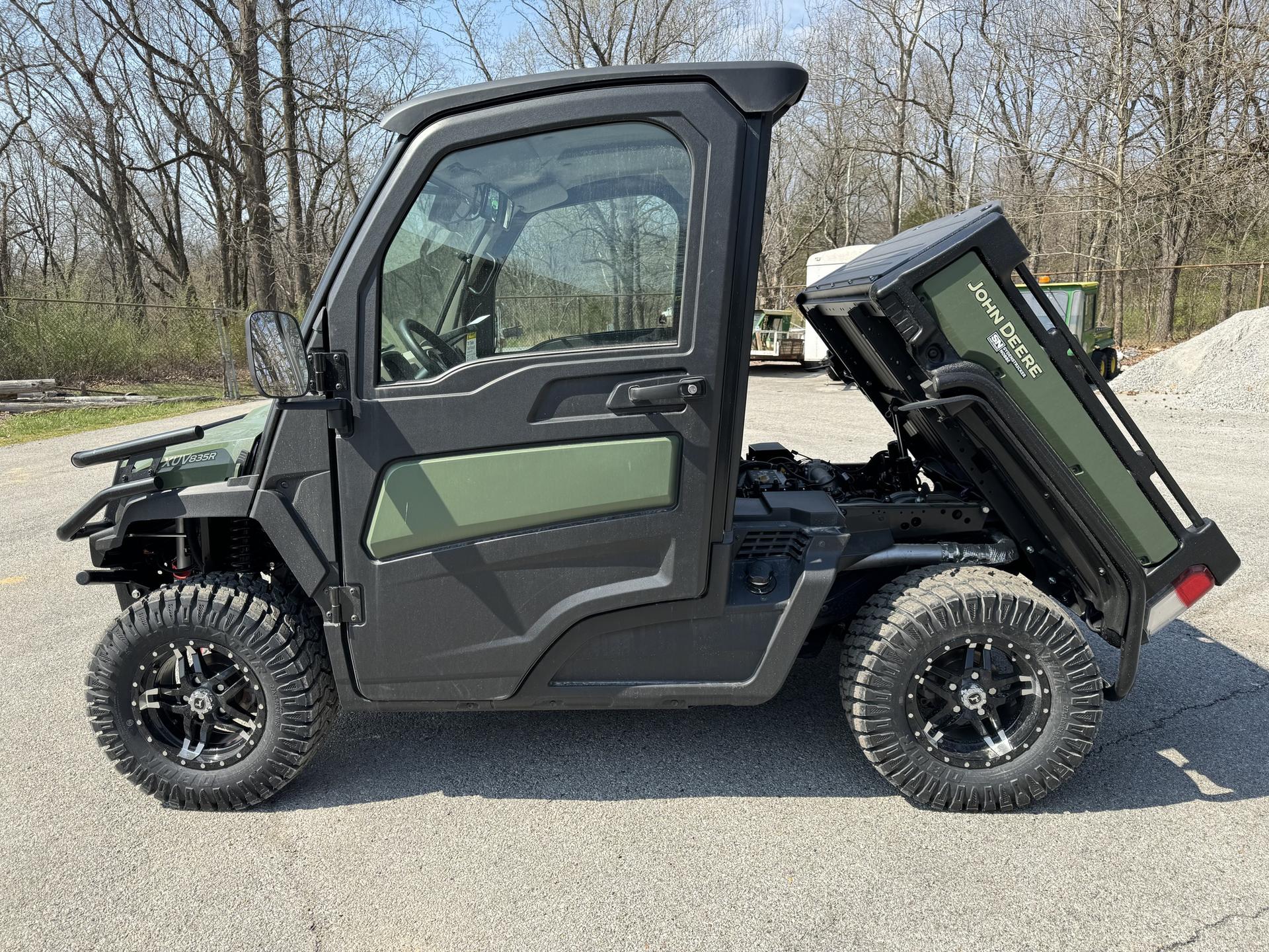 2024 John Deere XUV 835R Image