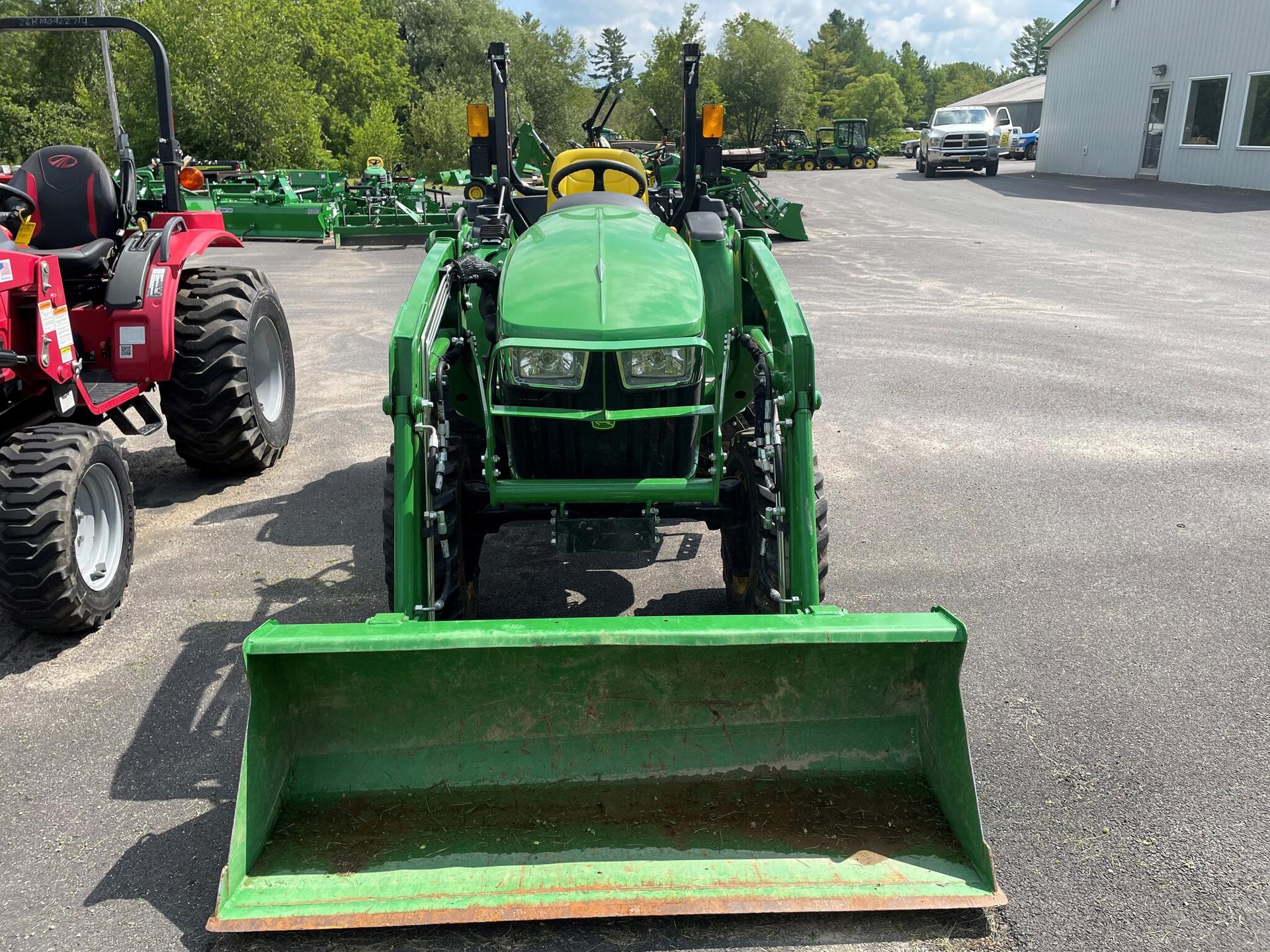 2022 John Deere 3025E