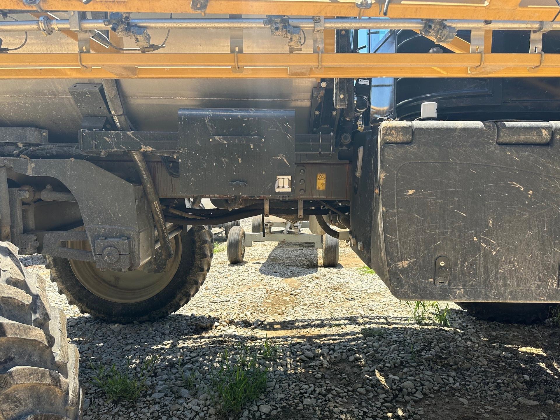 2019 RoGator RG1100C