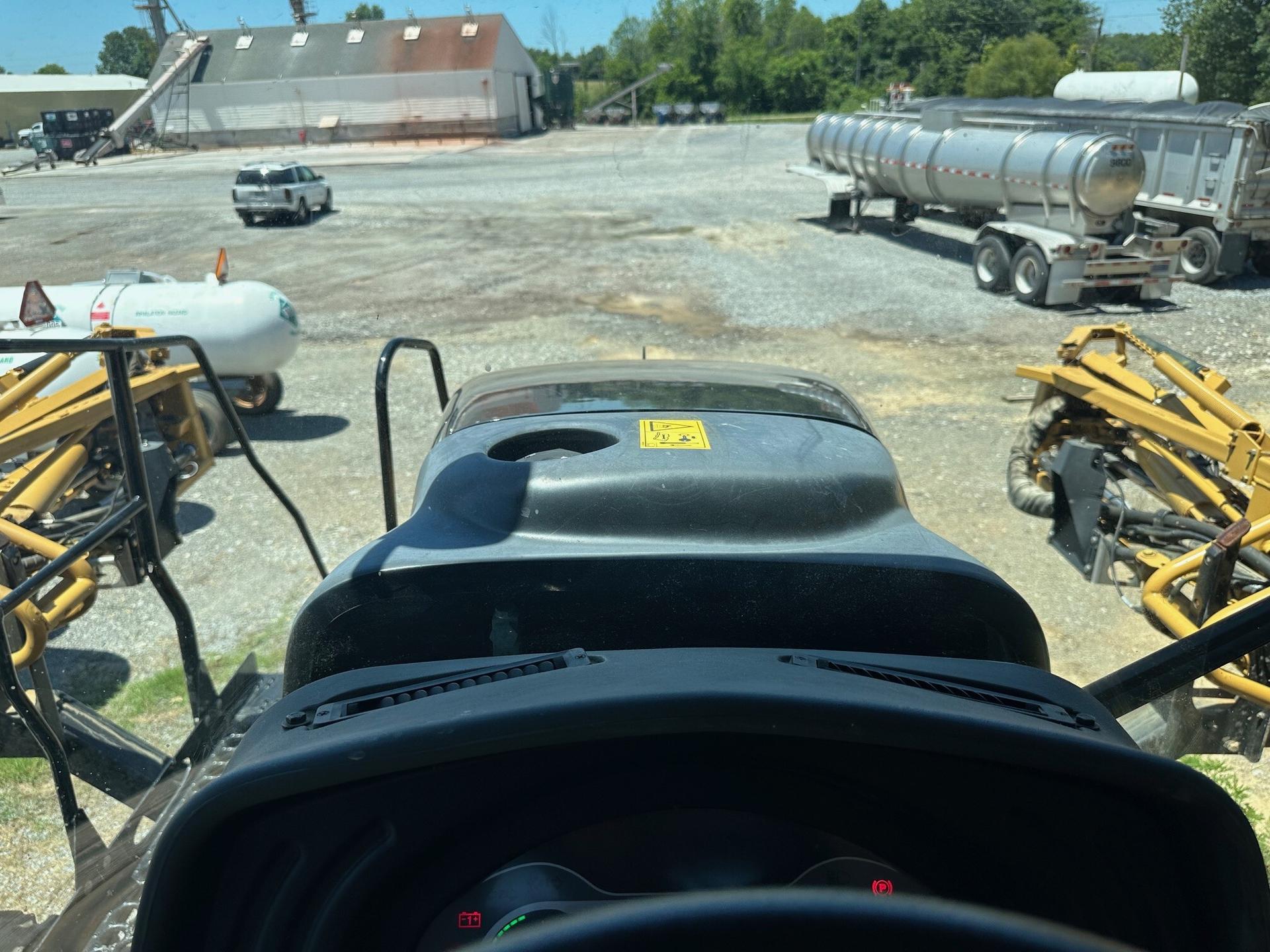 2019 RoGator RG1100C