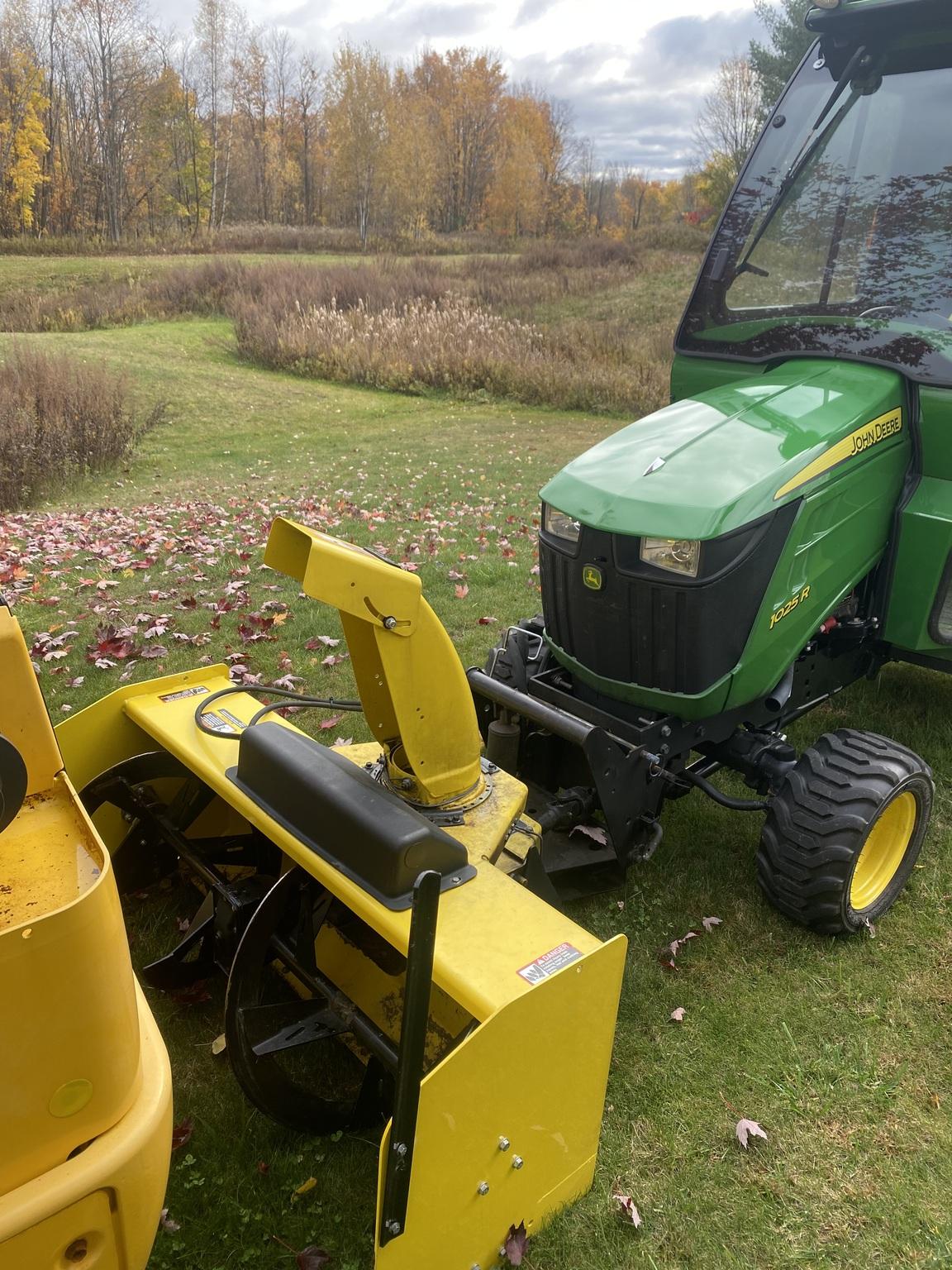 2017 John Deere 1025R