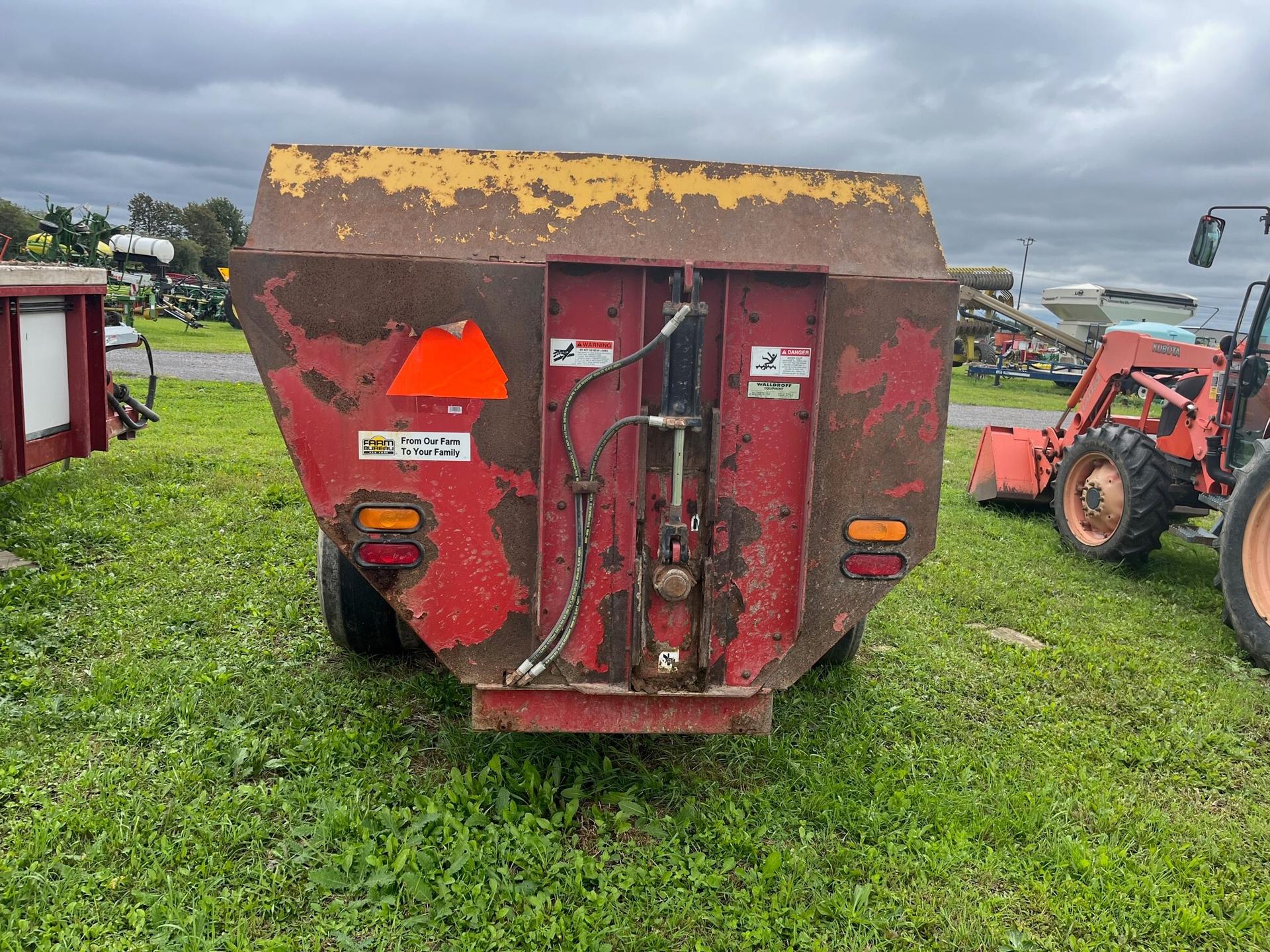 2010 New Holland Duratank 2000S