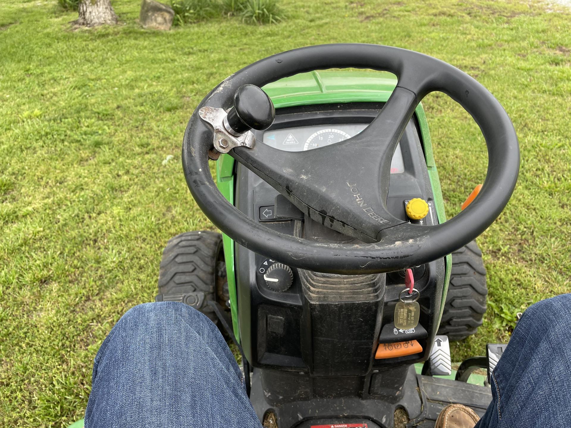 2016 John Deere 1025R