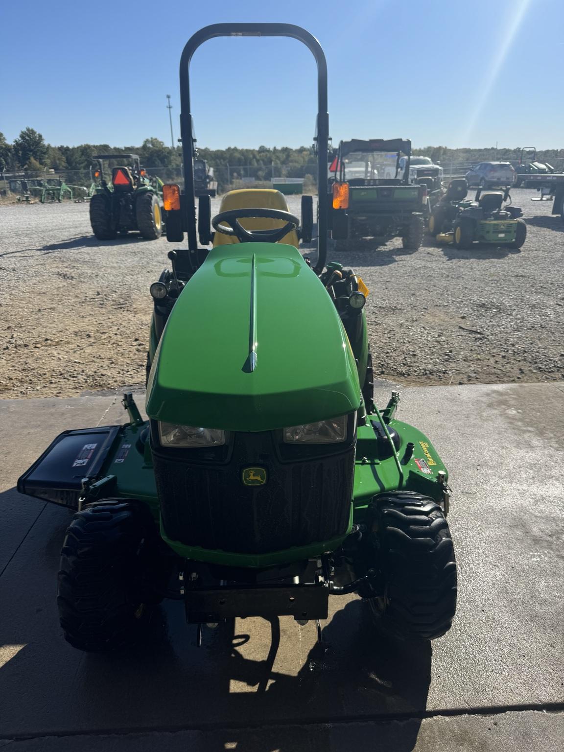 2016 John Deere 1025R