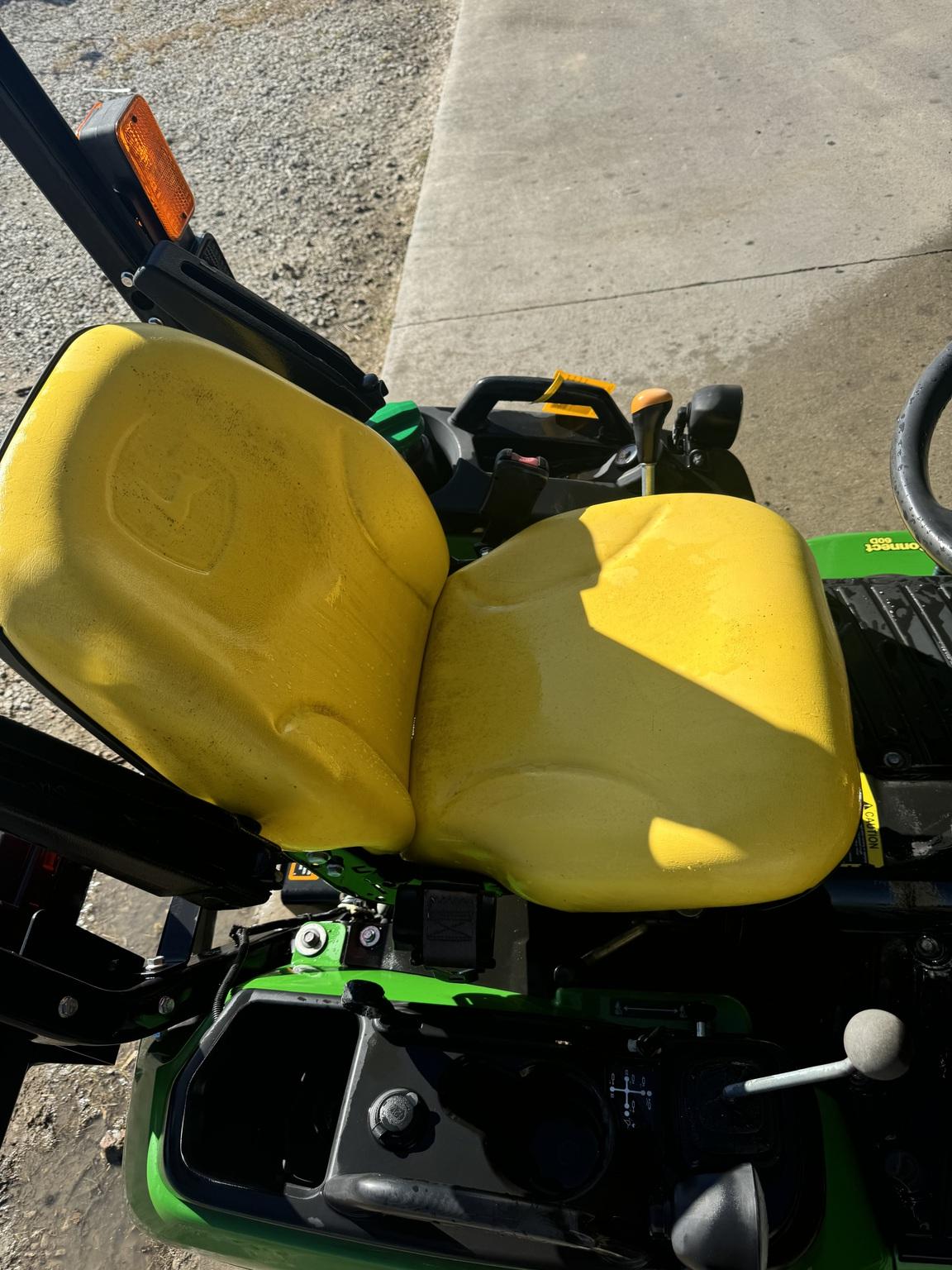 2016 John Deere 1025R Image