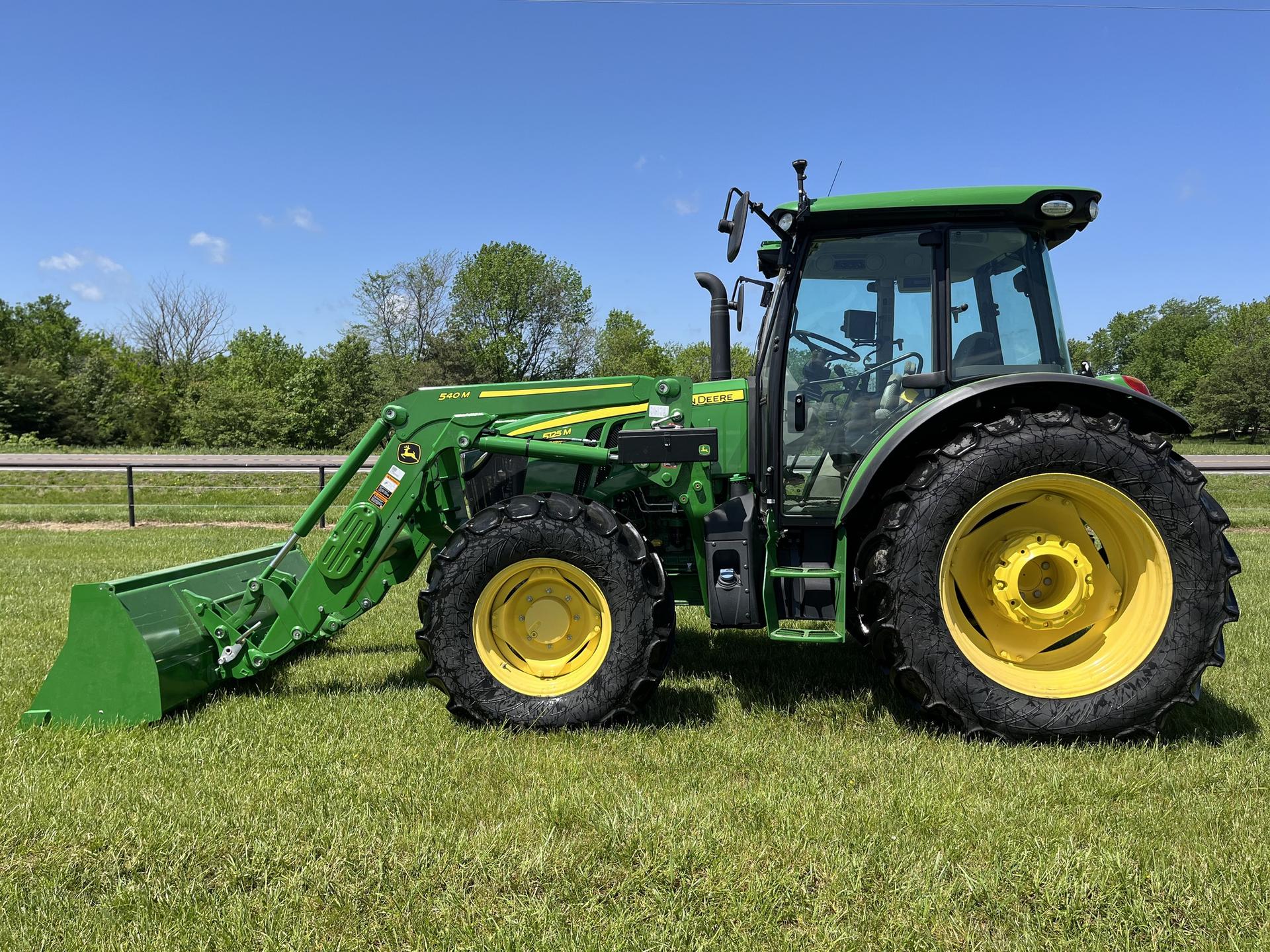 2022 John Deere 5125M