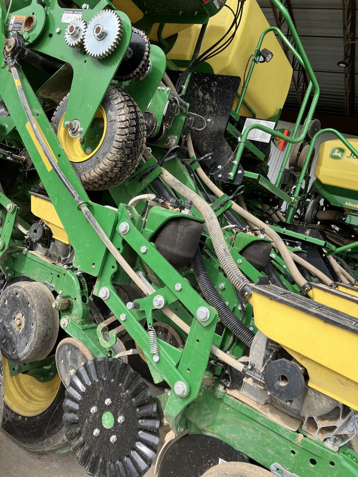 2022 John Deere 1795