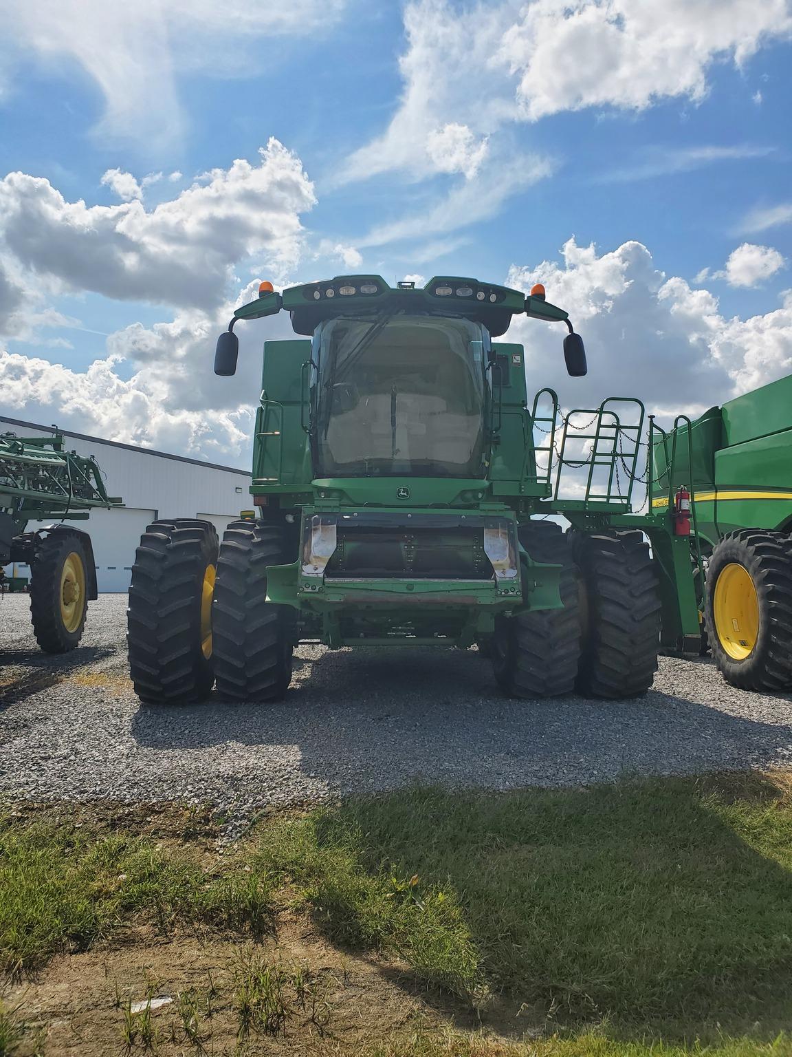 2013 John Deere S690