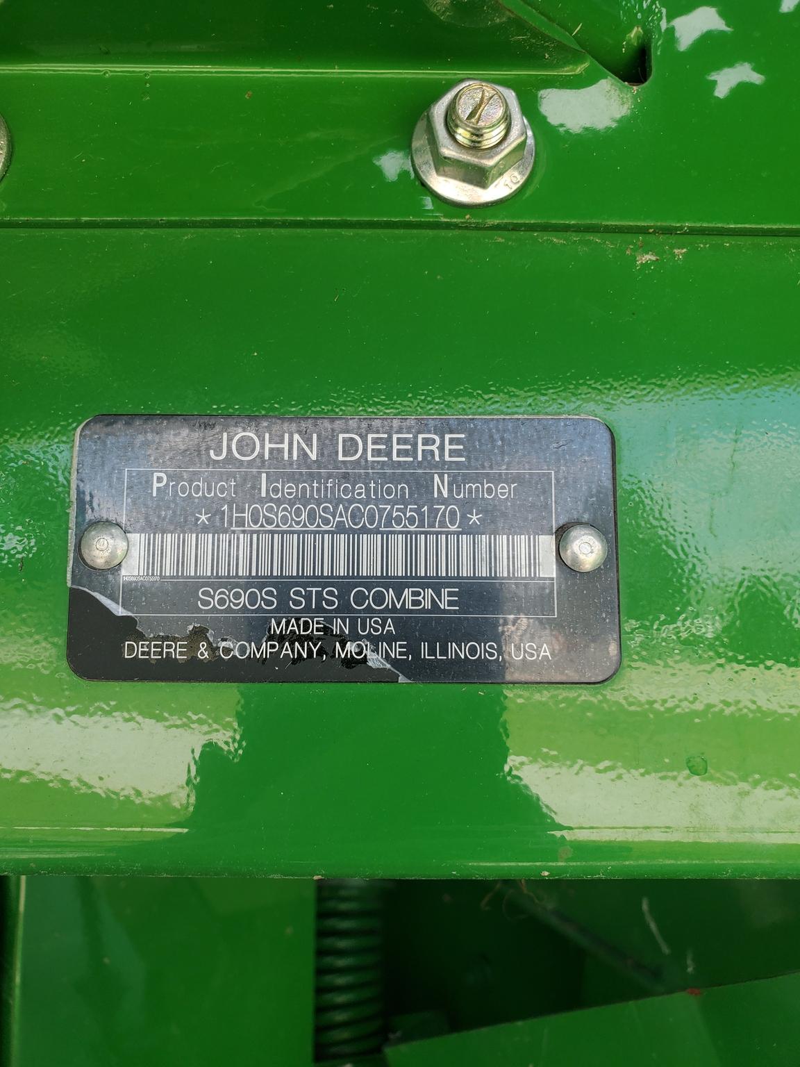 2013 John Deere S690