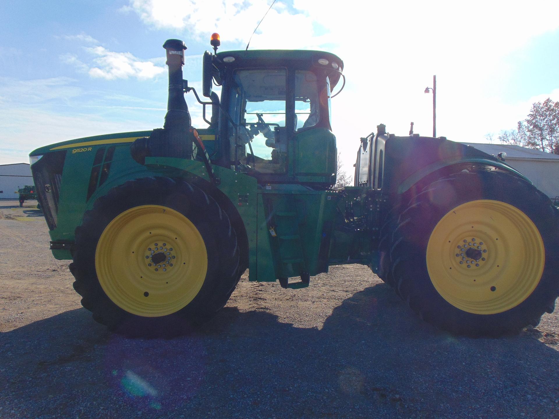 2020 John Deere 9520R