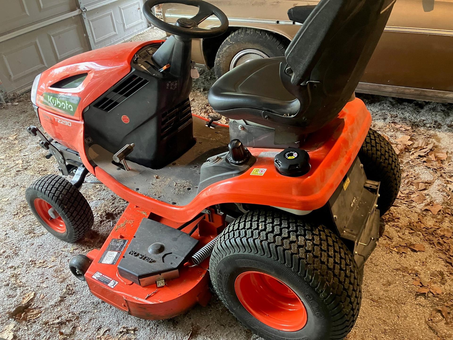 2021 Kubota T2290