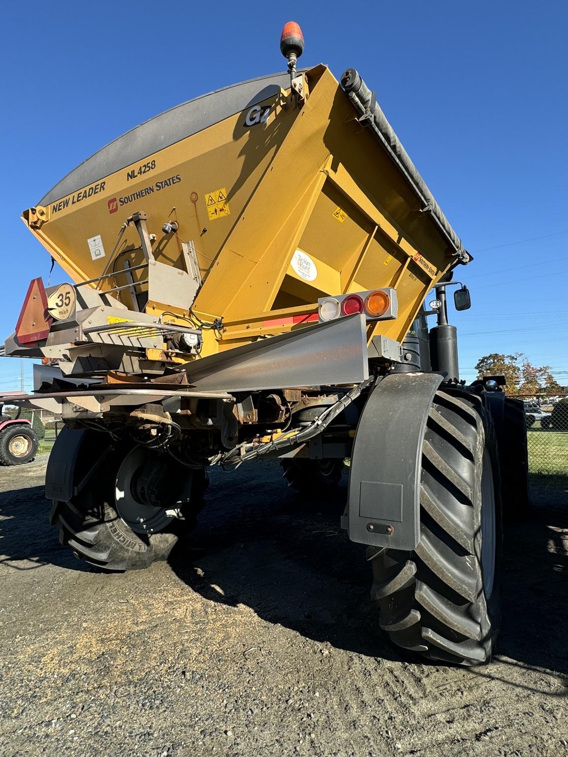 2019 RoGator RG1100C Image