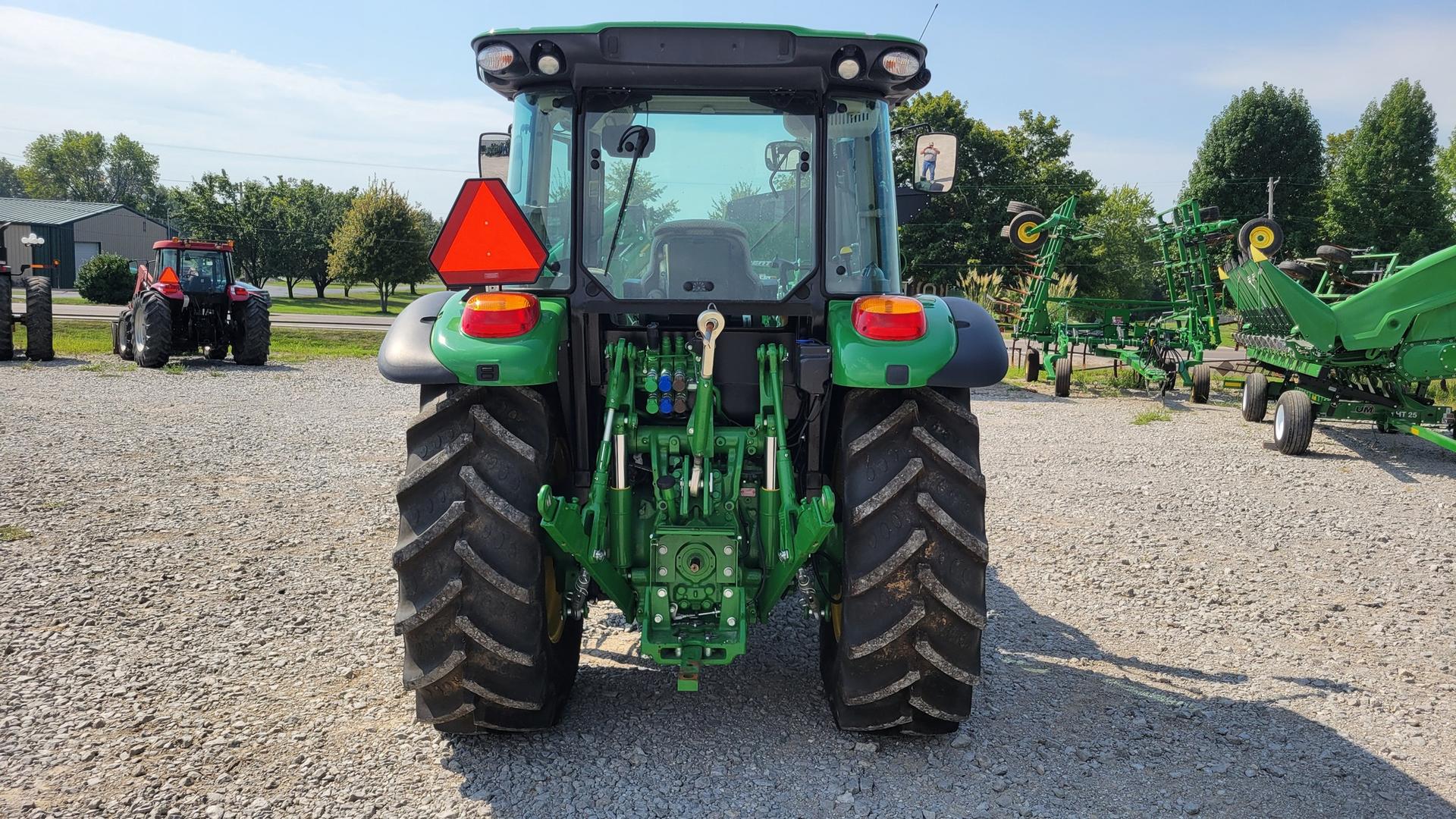 2022 John Deere 5090M