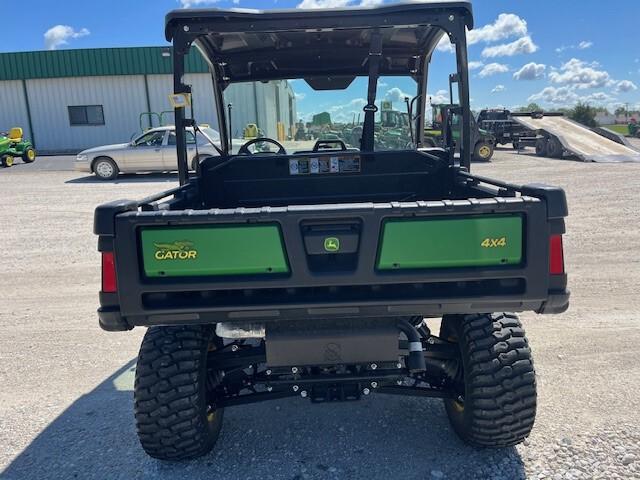 2023 John Deere XUV 835E