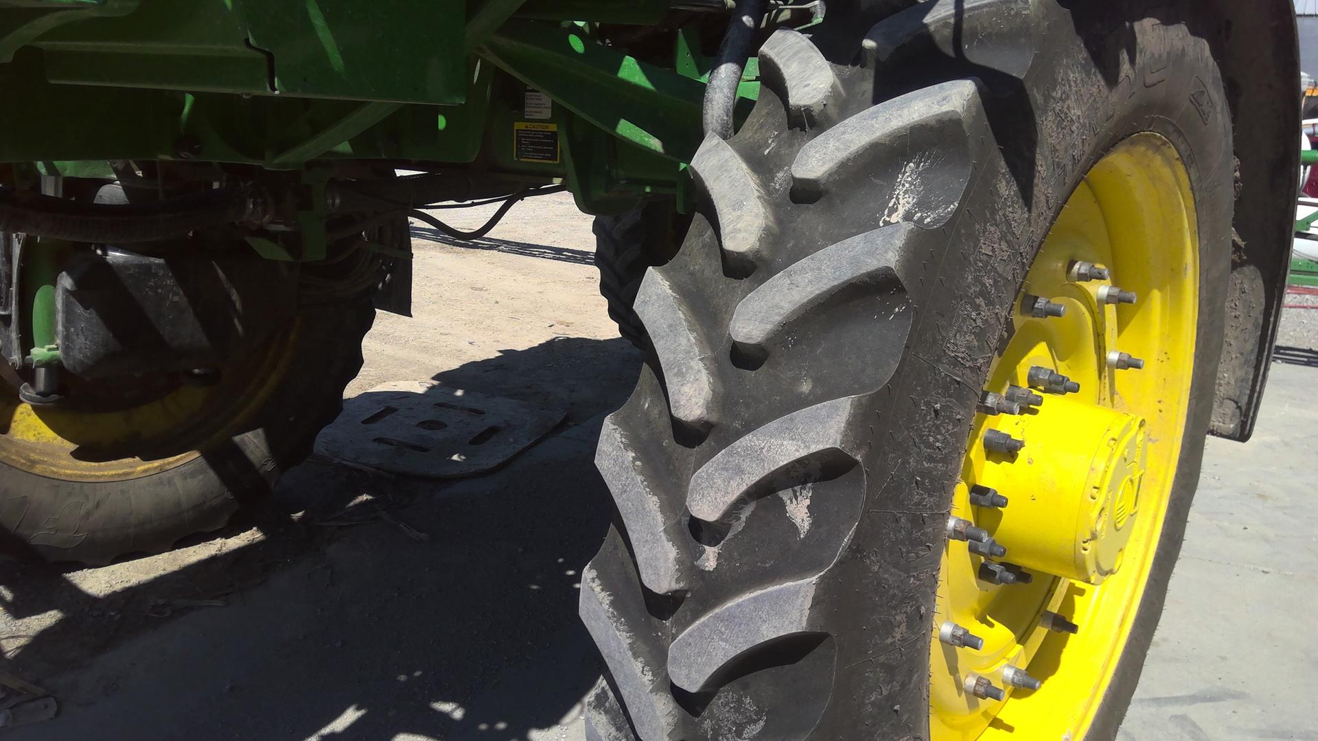 2021 John Deere R4045