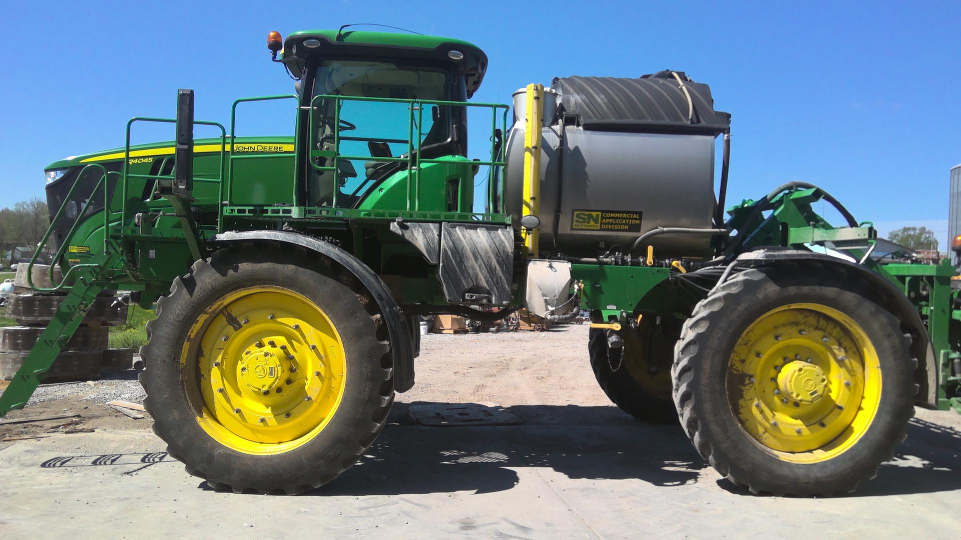 2021 John Deere R4045