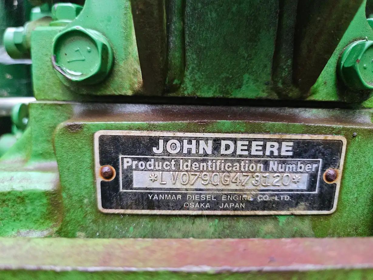 2001 John Deere 790