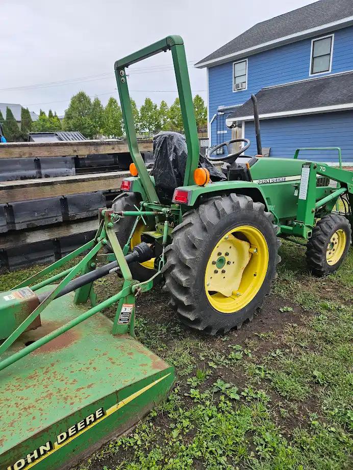 2001 John Deere 790