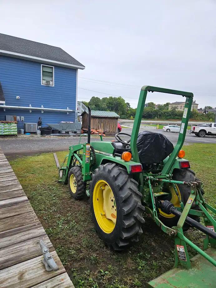 2001 John Deere 790