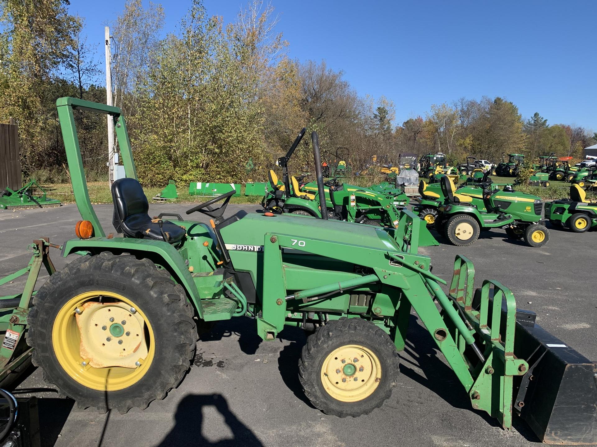 2001 John Deere 790