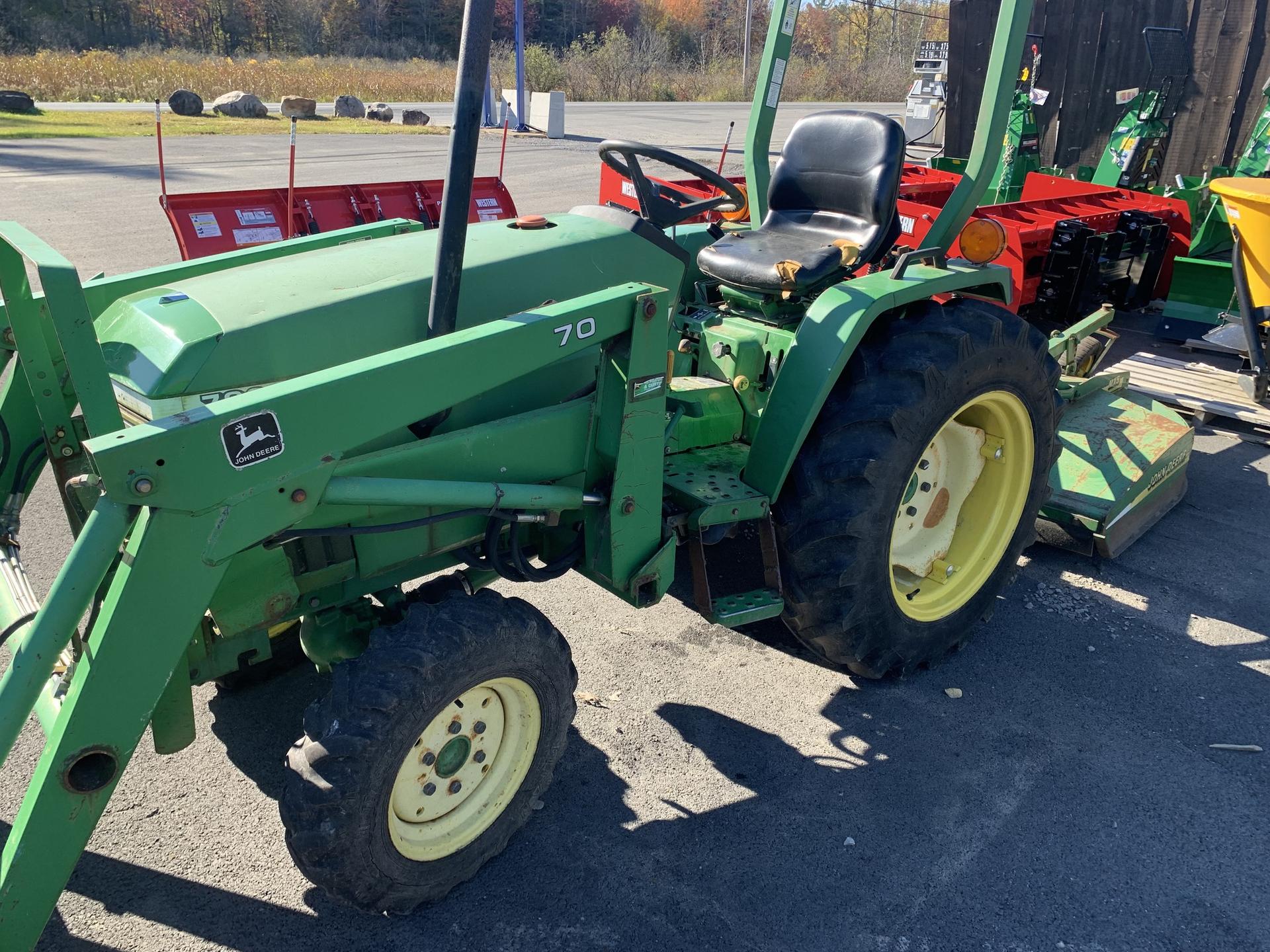 2001 John Deere 790