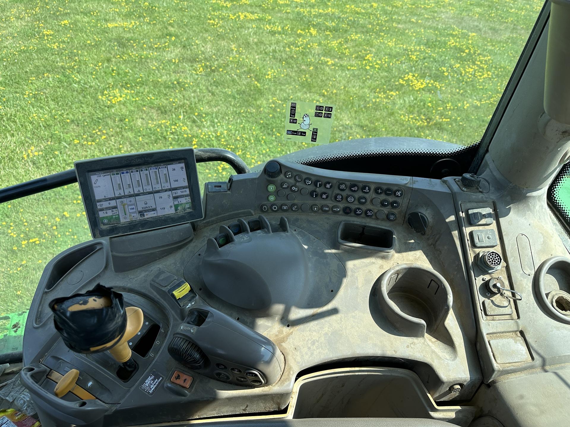 2017 John Deere 6130R