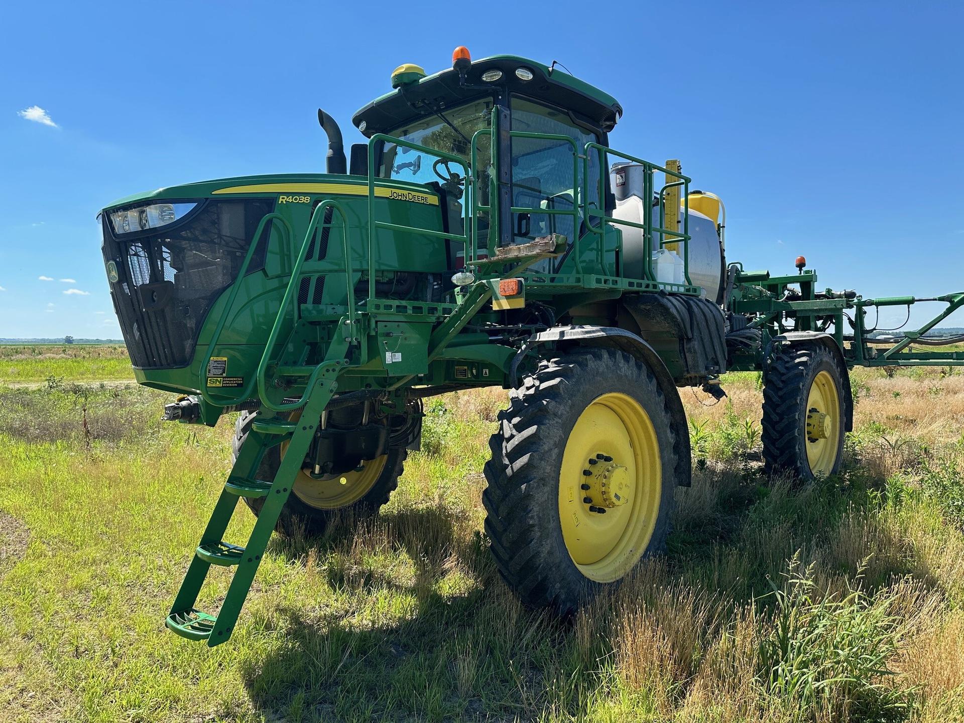 2021 John Deere R4038