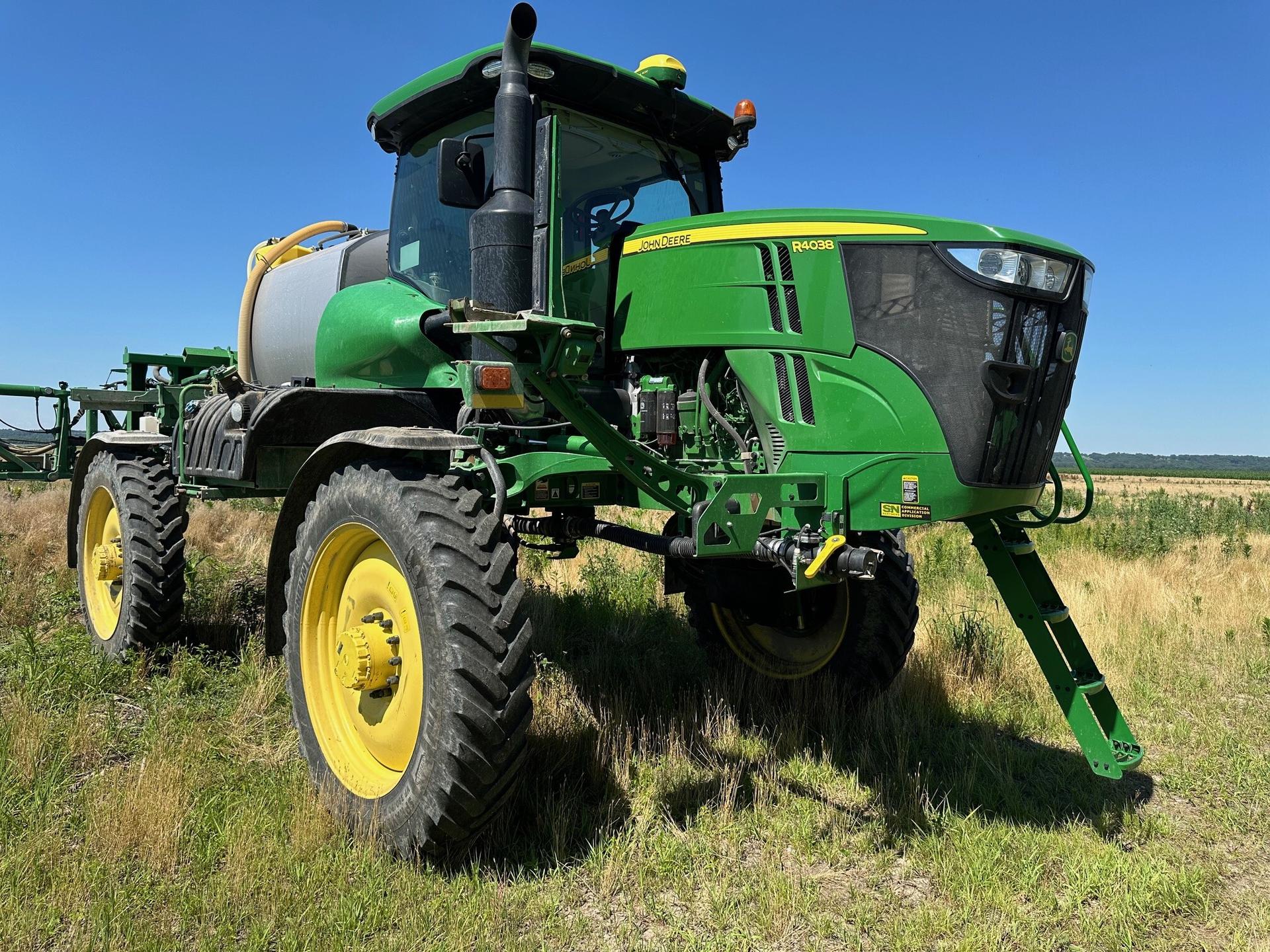 2021 John Deere R4038