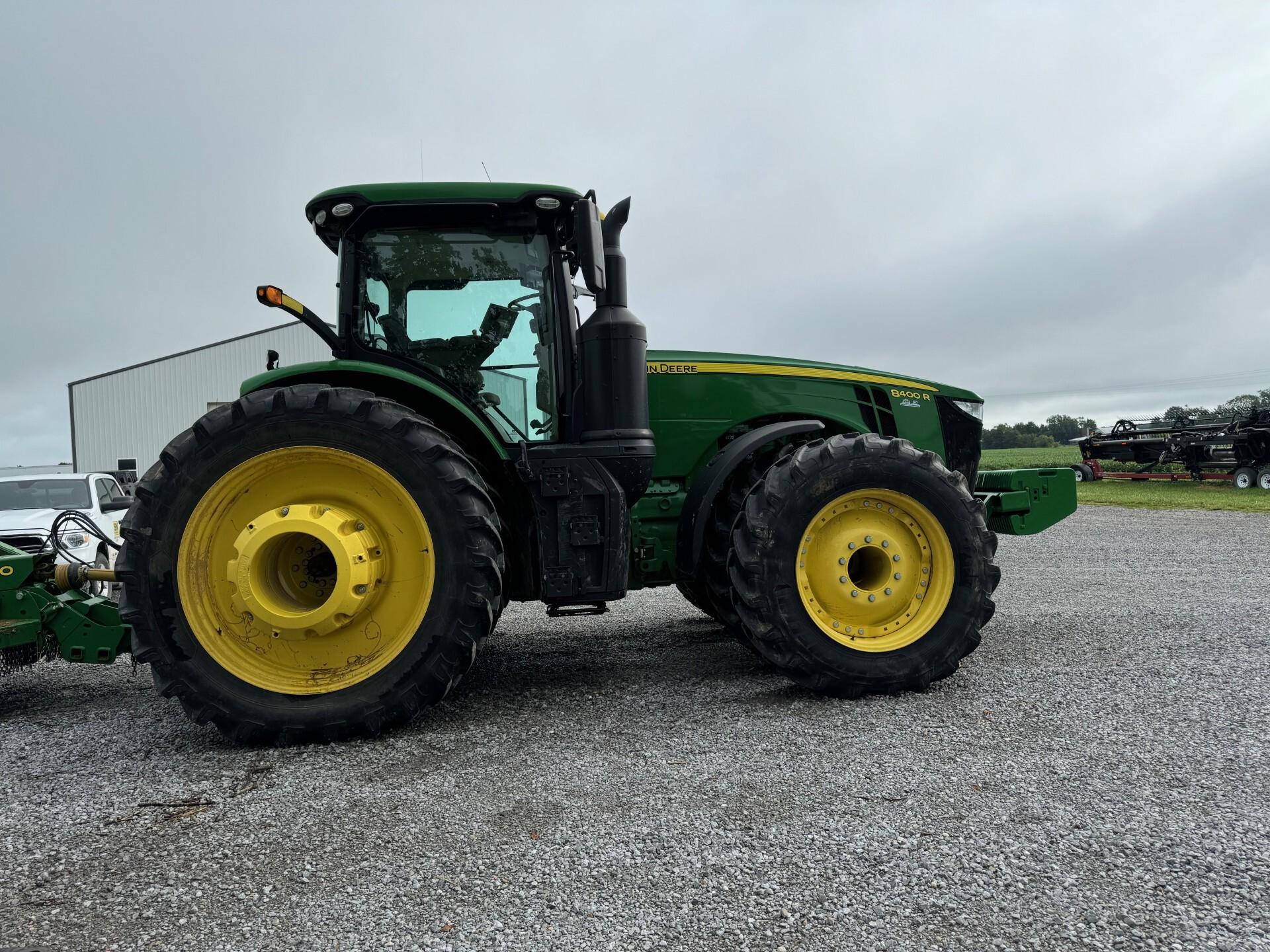 2020 John Deere 8400R