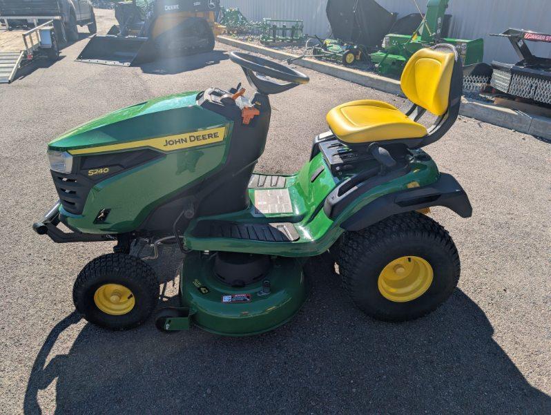 2024 John Deere S240