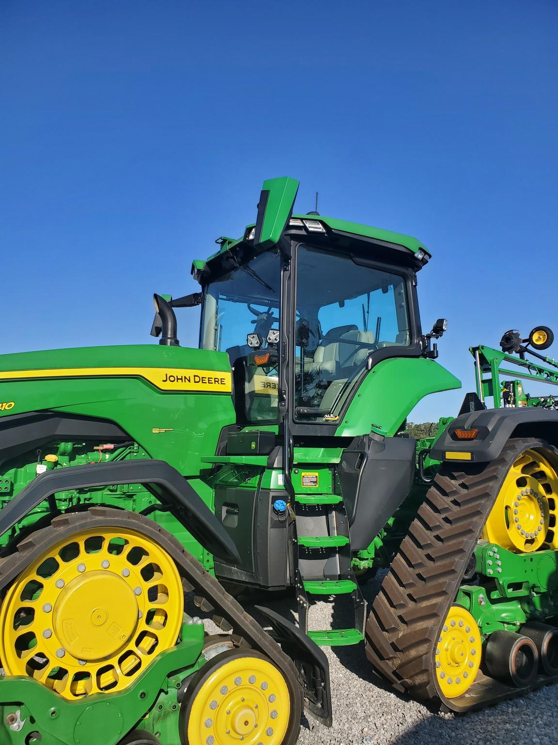 2023 John Deere 8RX 410