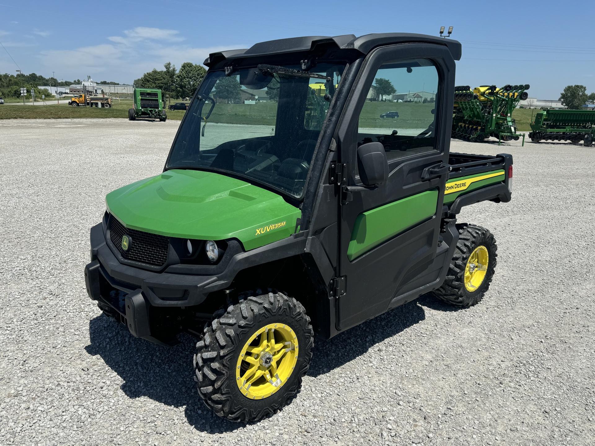 2023 John Deere XUV 835M