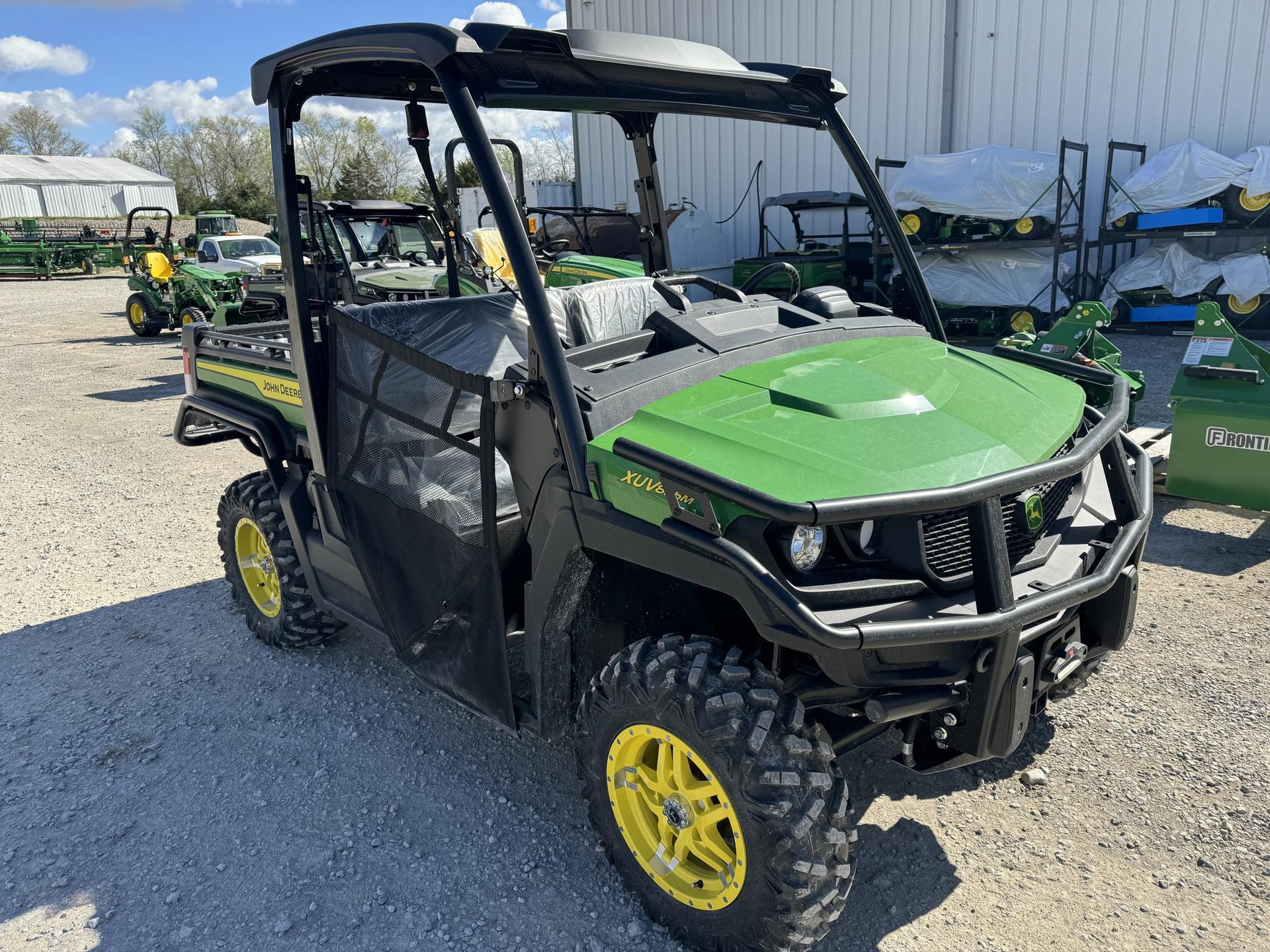 2024 John Deere XUV 835M Image