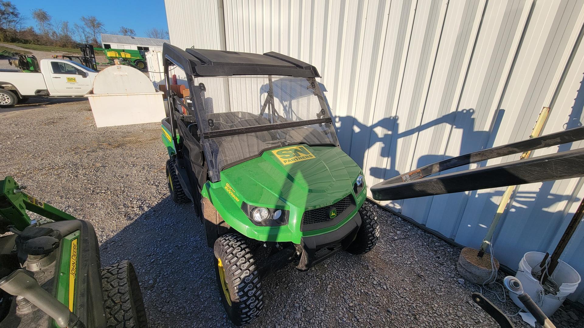 2023 John Deere XUV 590M