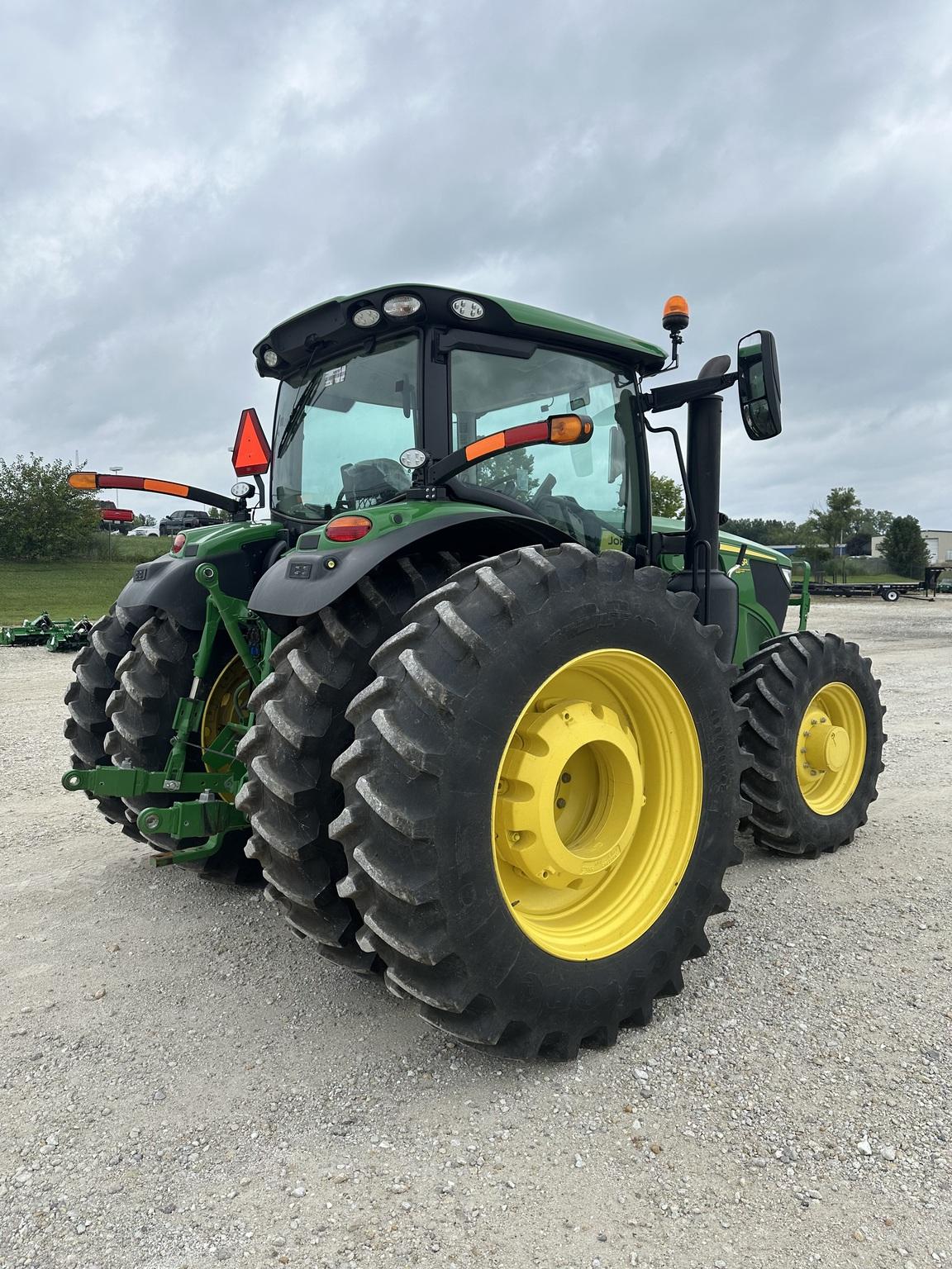 2023 John Deere 6R 155