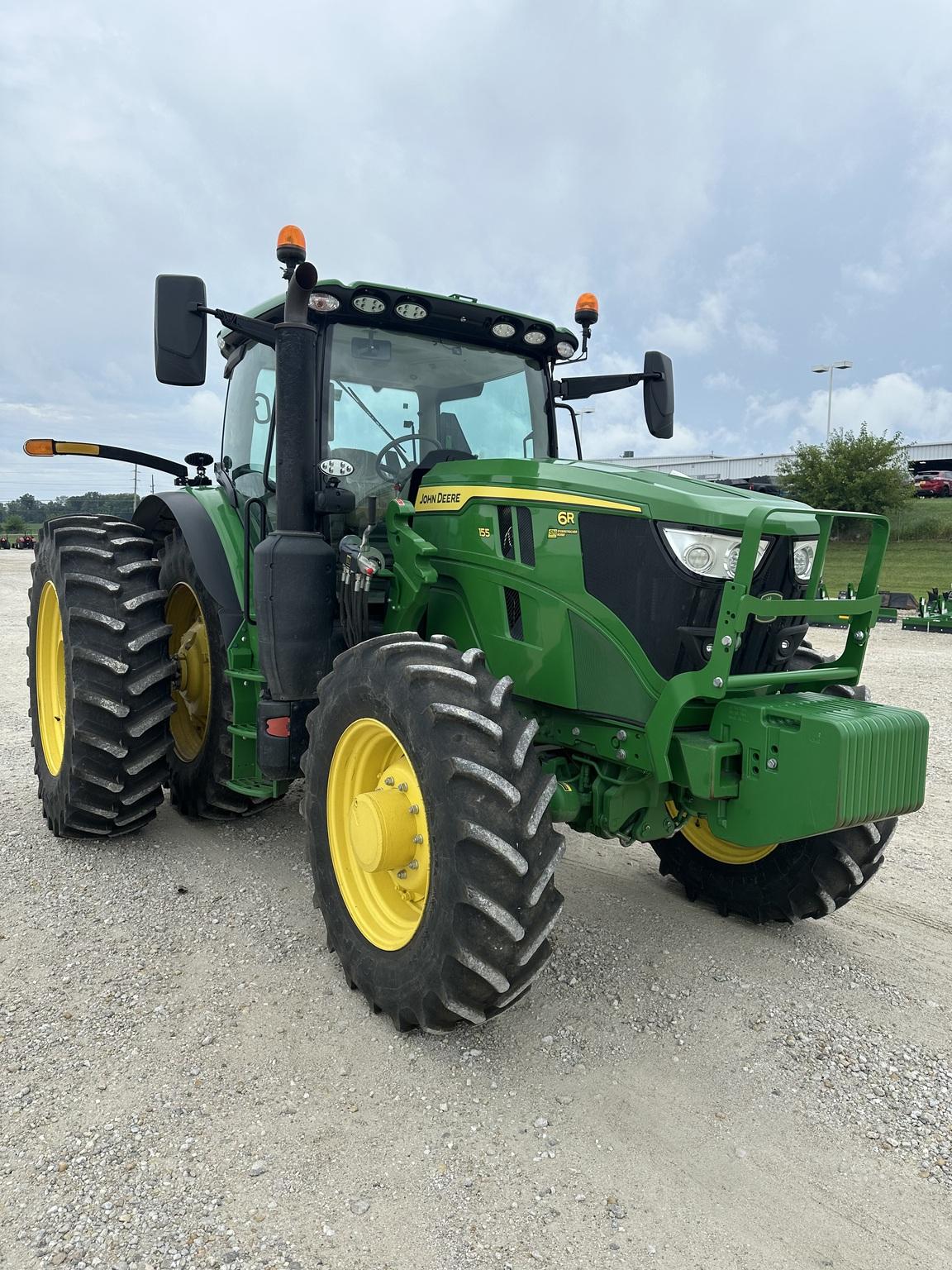 2023 John Deere 6R 155