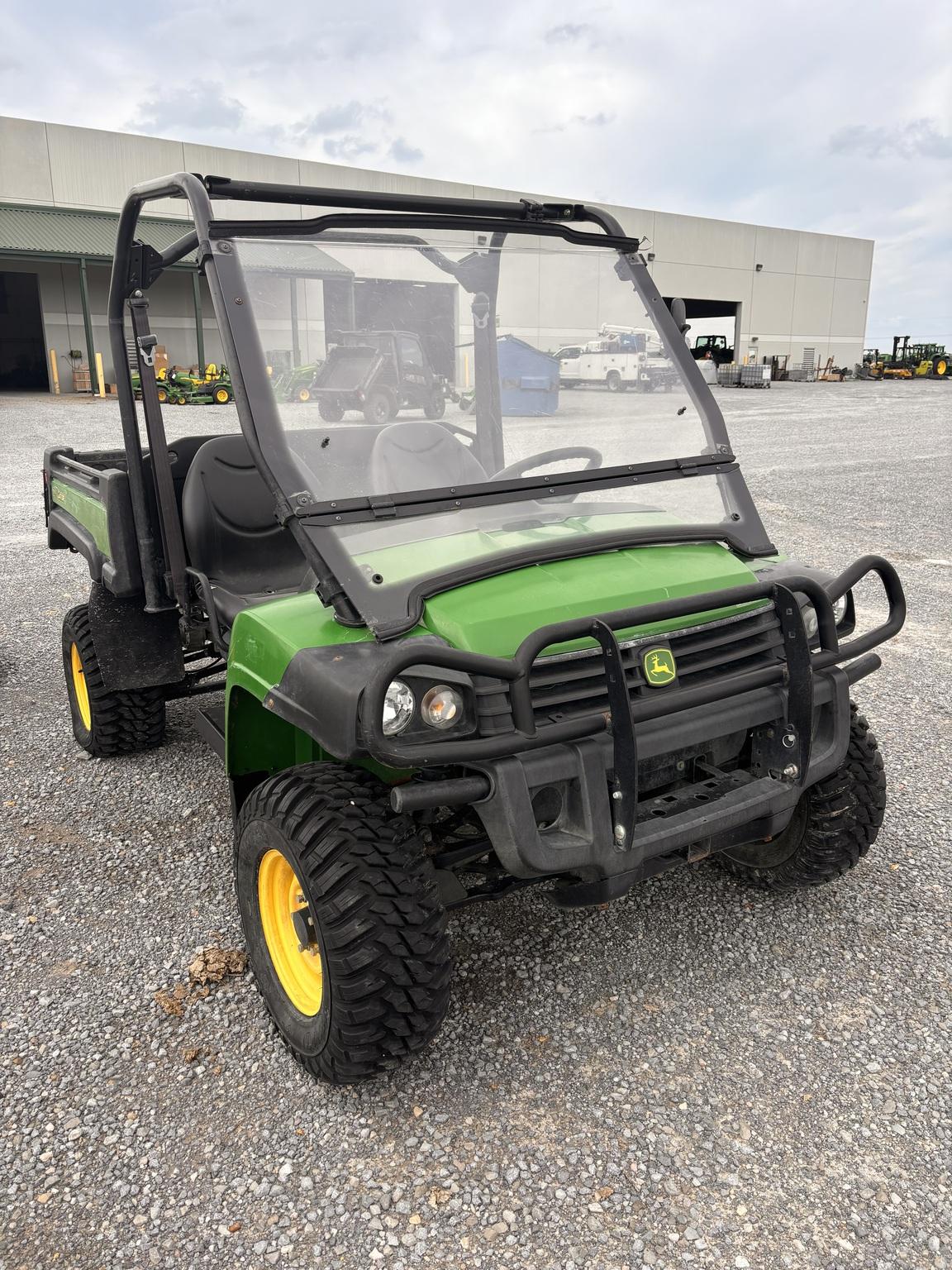 2012 John Deere XUV 825I GREEN