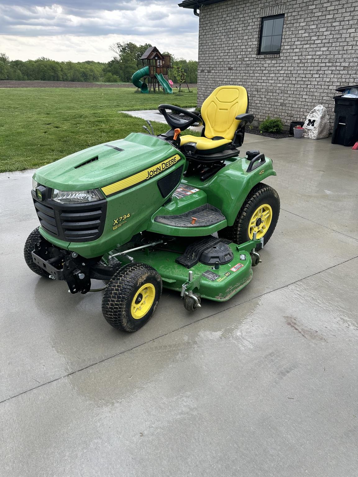 2023 John Deere X734