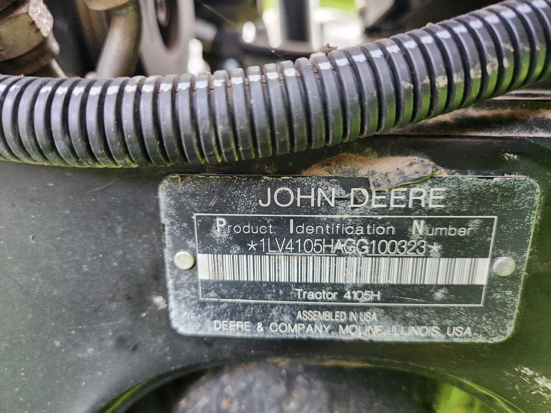 2016 John Deere 4105